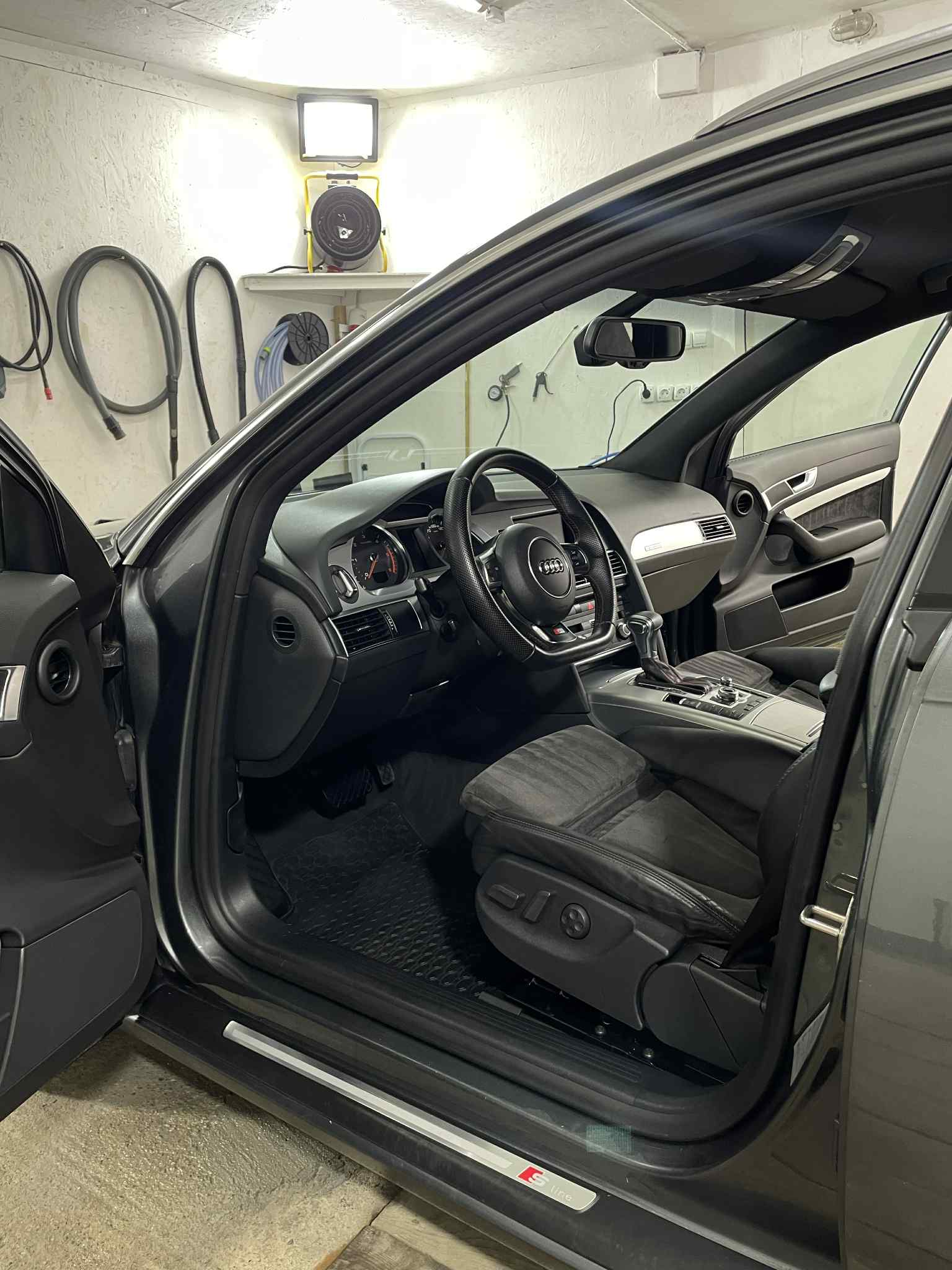 AUDI 3.0 V6 TDI quattro T-Tronic-image-4
