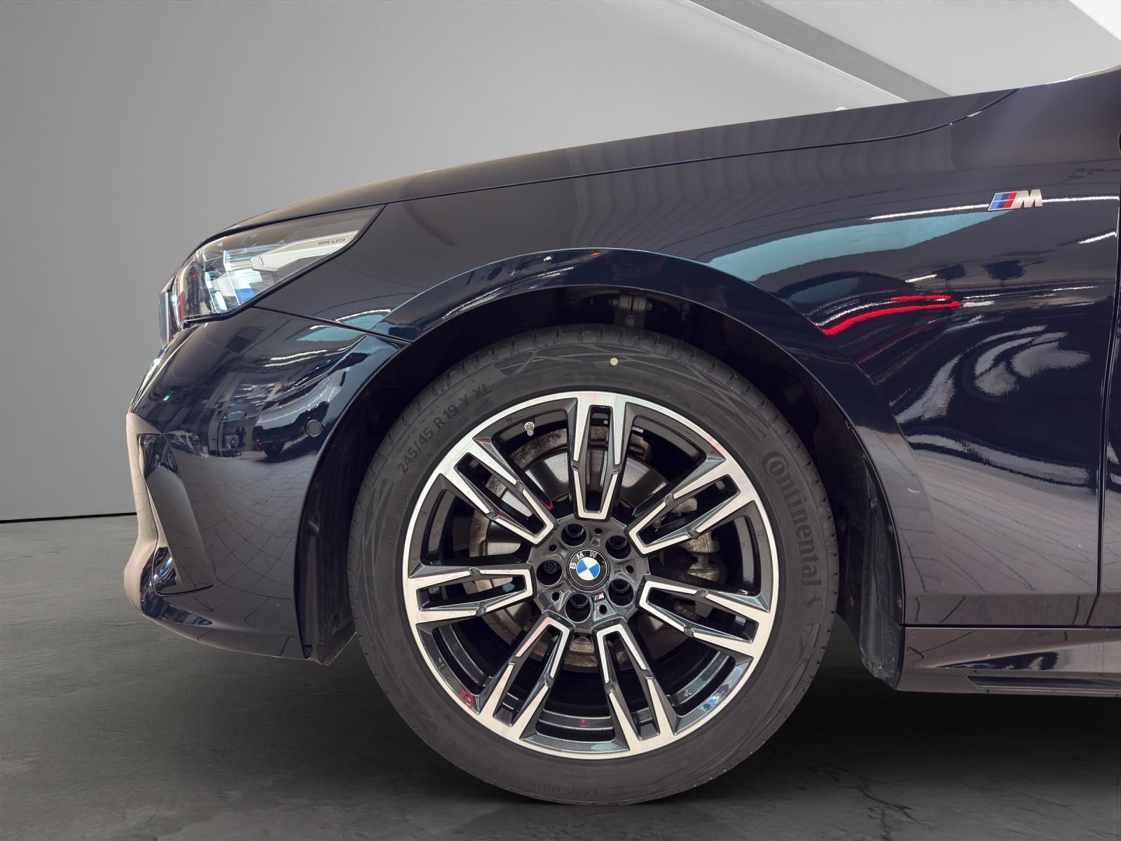 BMW 520d xDrive Touring M-SportPaket-image-21