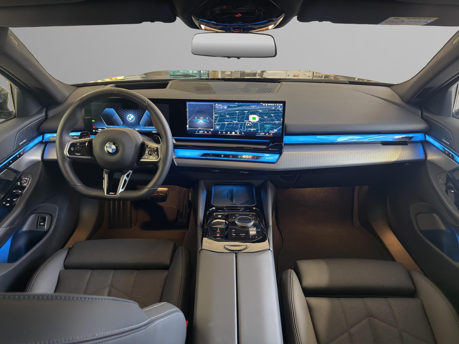 BMW 520d xDrive Touring M-SportPaket-image-12