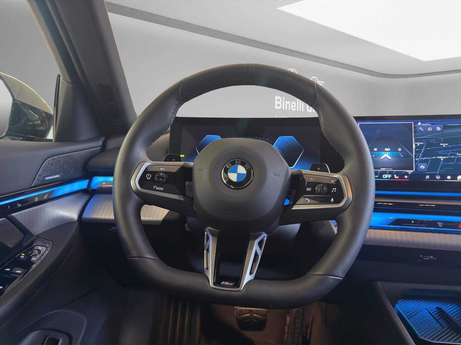 BMW 520d xDrive Touring M-SportPaket-image-13