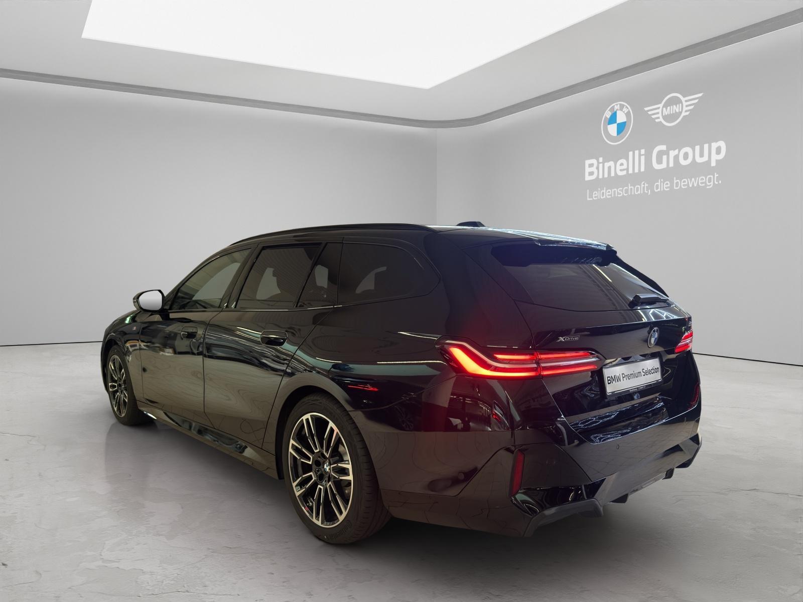 BMW 520d xDrive Touring M-SportPaket-showroom-element-2