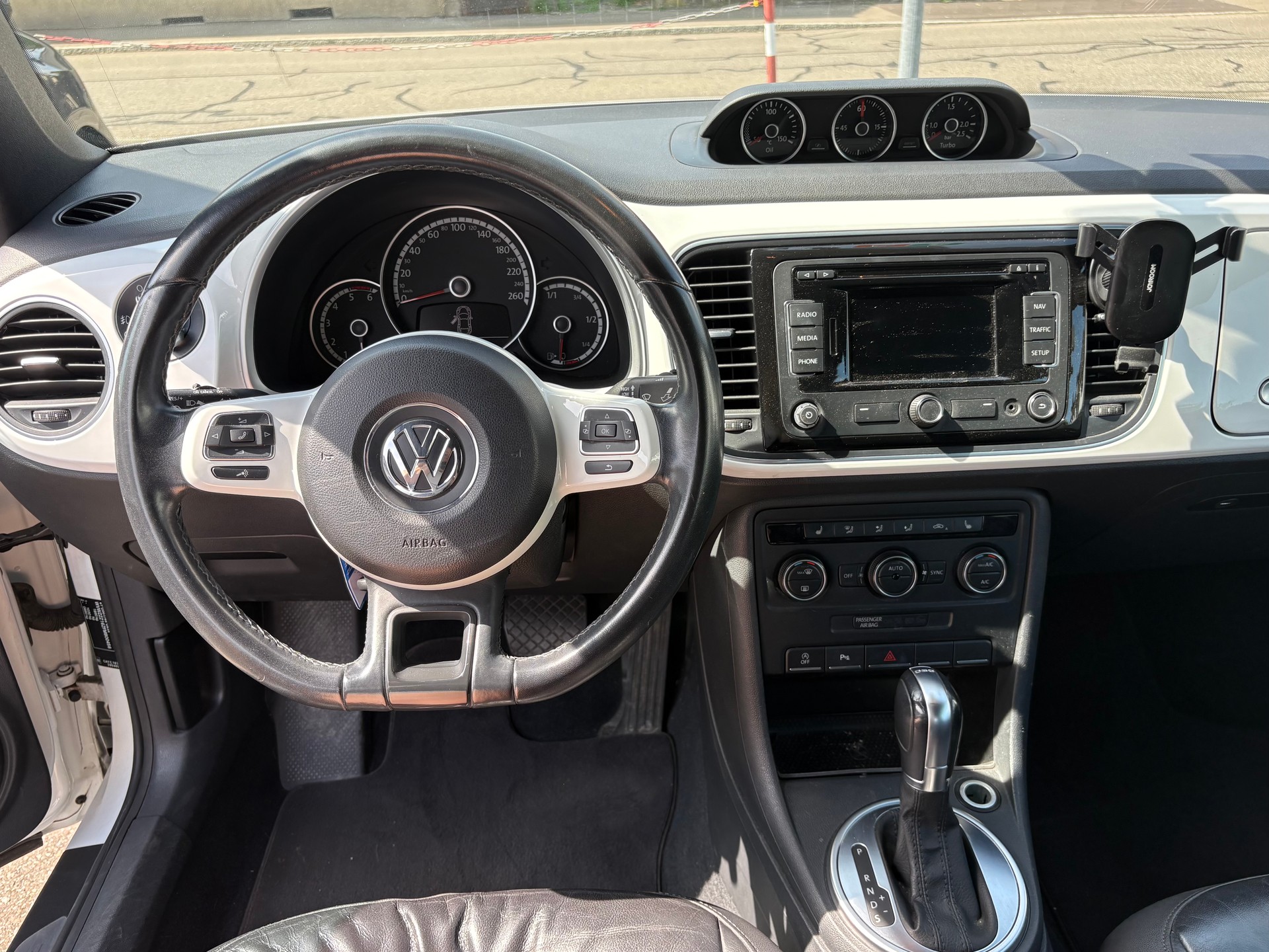 VW 1.6 TDI BlueMT Karmann DSG-image-3