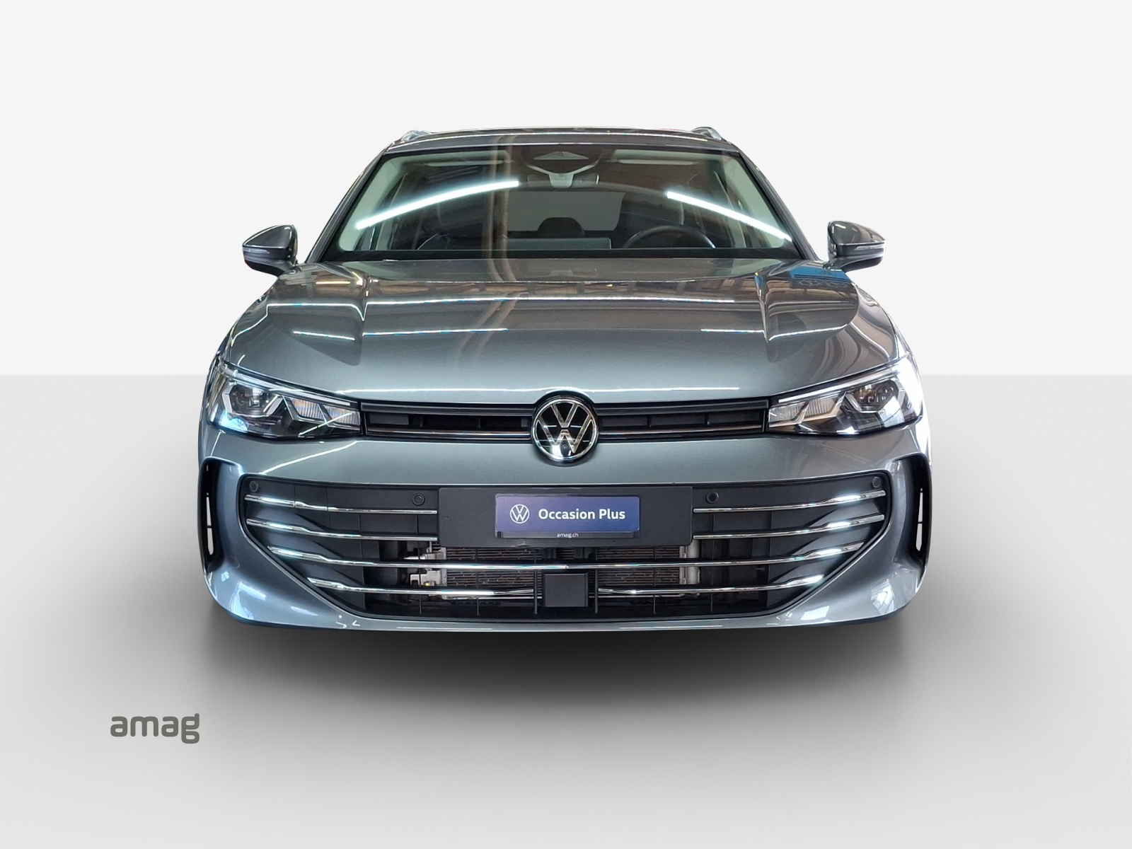 VW Passat Variant 2.0 TDI evo Business 4 Motion DSG-image-6