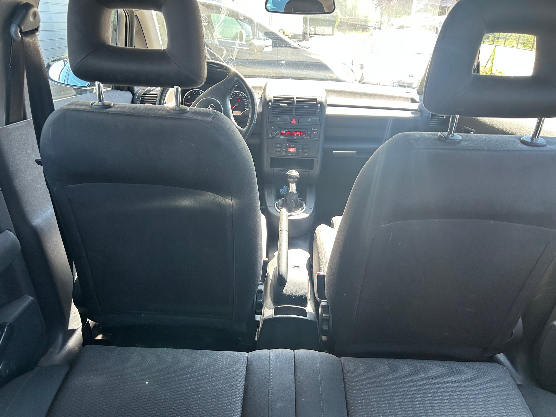 AUDI A2 1.4-image-5