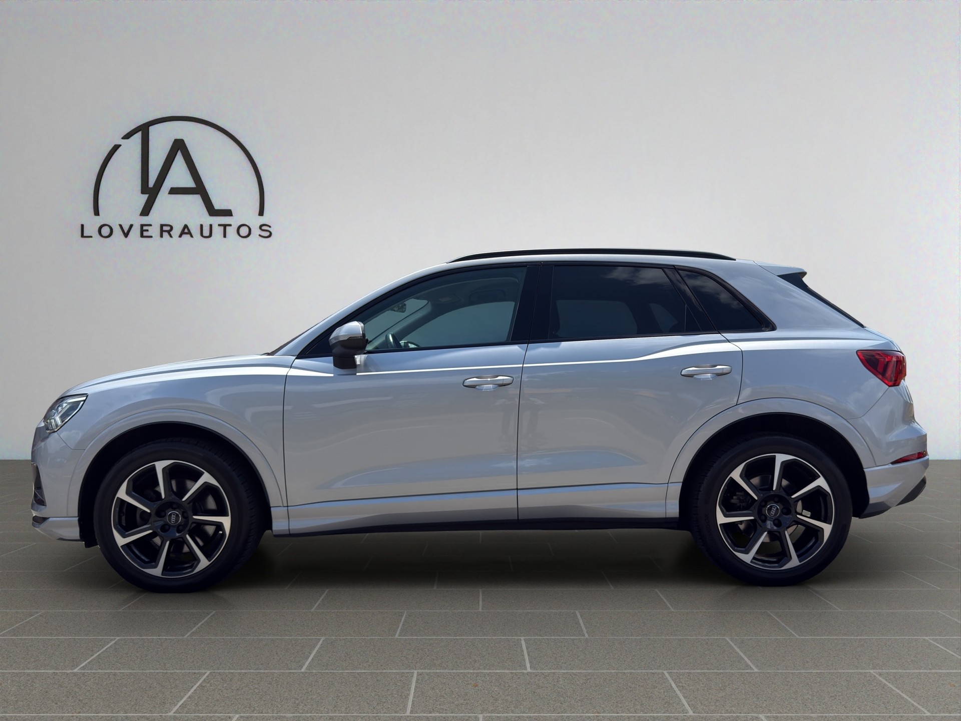 AUDI Q3 40 TFSI advanced quattro S-tronic-image-6