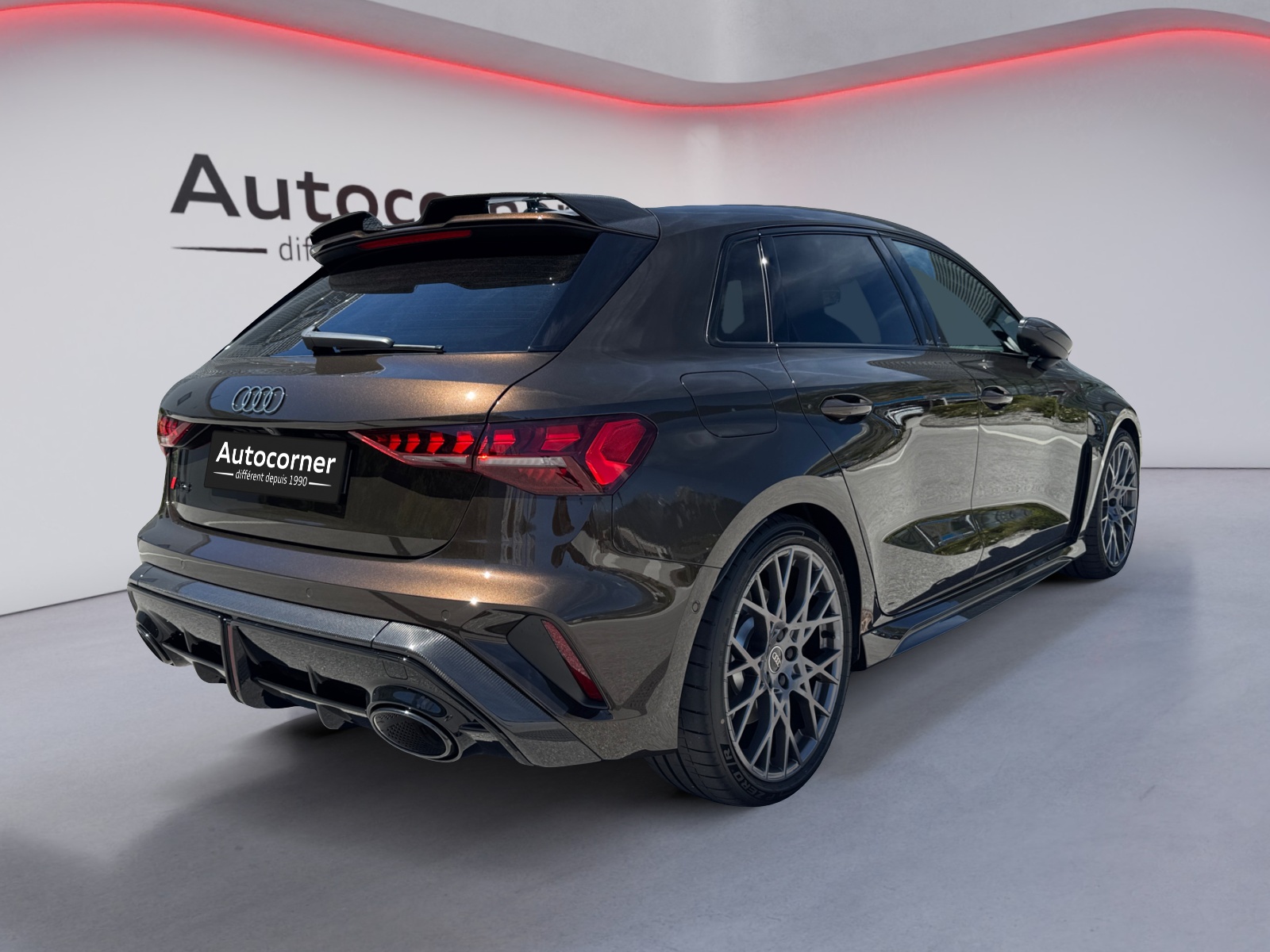 AUDI RS3 Sportback 2.5 TSI quattro S-tronic-image-4
