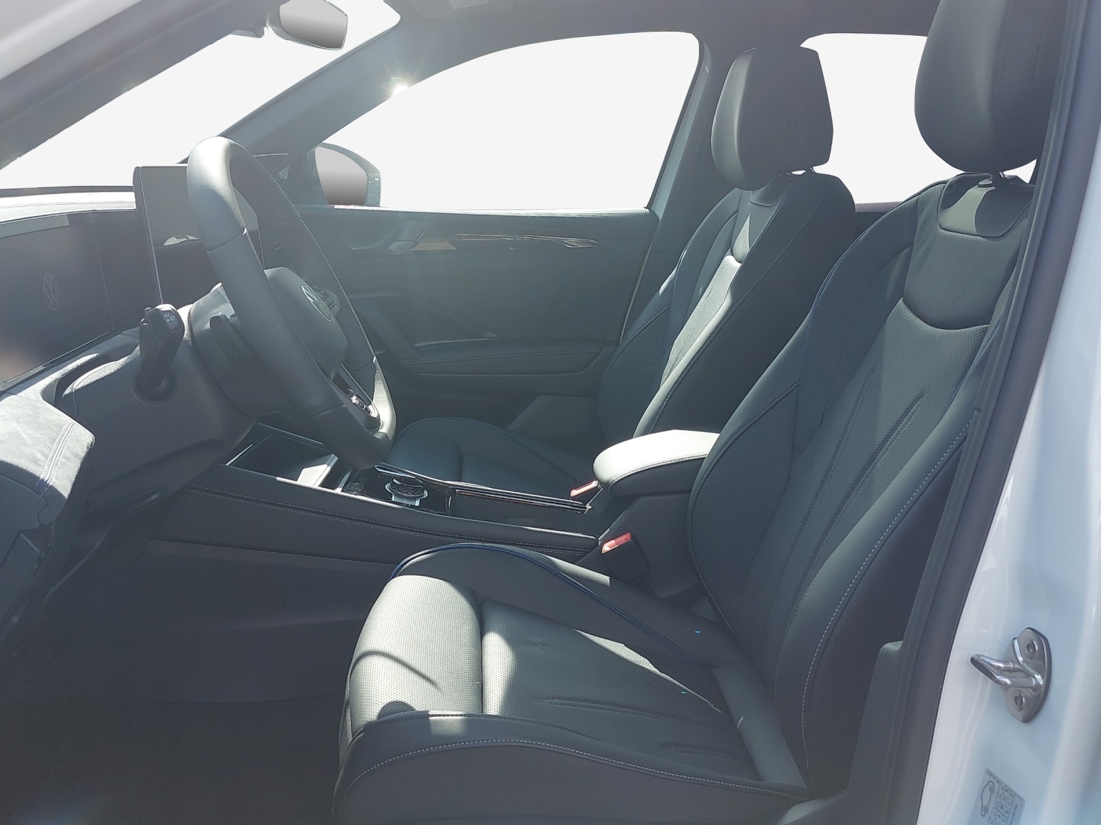VW Tiguan 2.0 TSI DSG R-Line Plus 4Motion-image-7