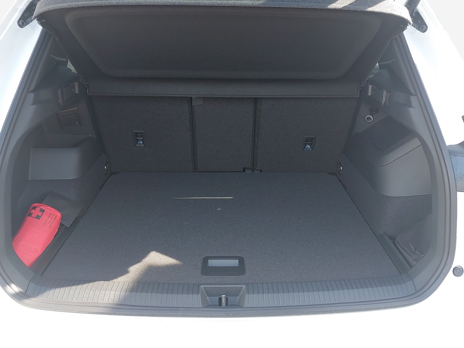 VW Tiguan 2.0 TSI DSG R-Line Plus 4Motion-image-12