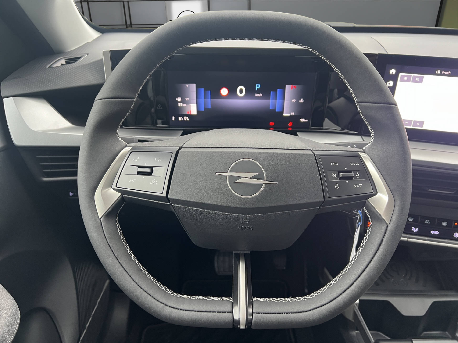 OPEL Frontera 1.2 T HEV 145 GS-image-9