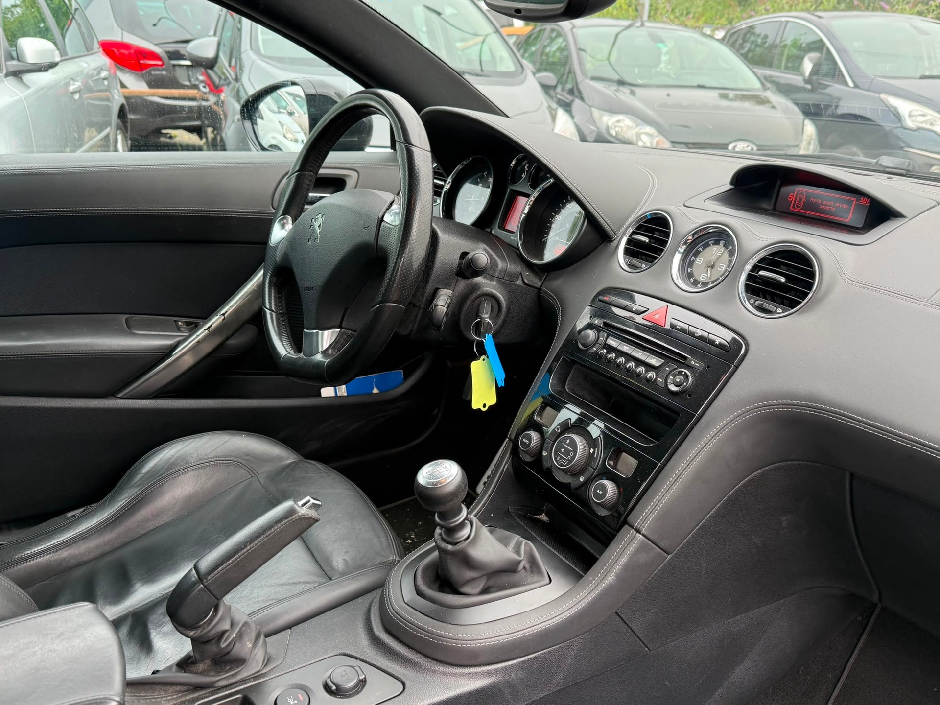 PEUGEOT RCZ 1.6 Turbo-image-11