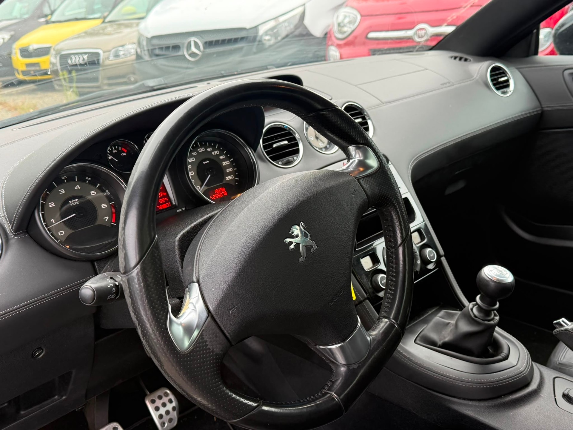 PEUGEOT RCZ 1.6 Turbo-image-8