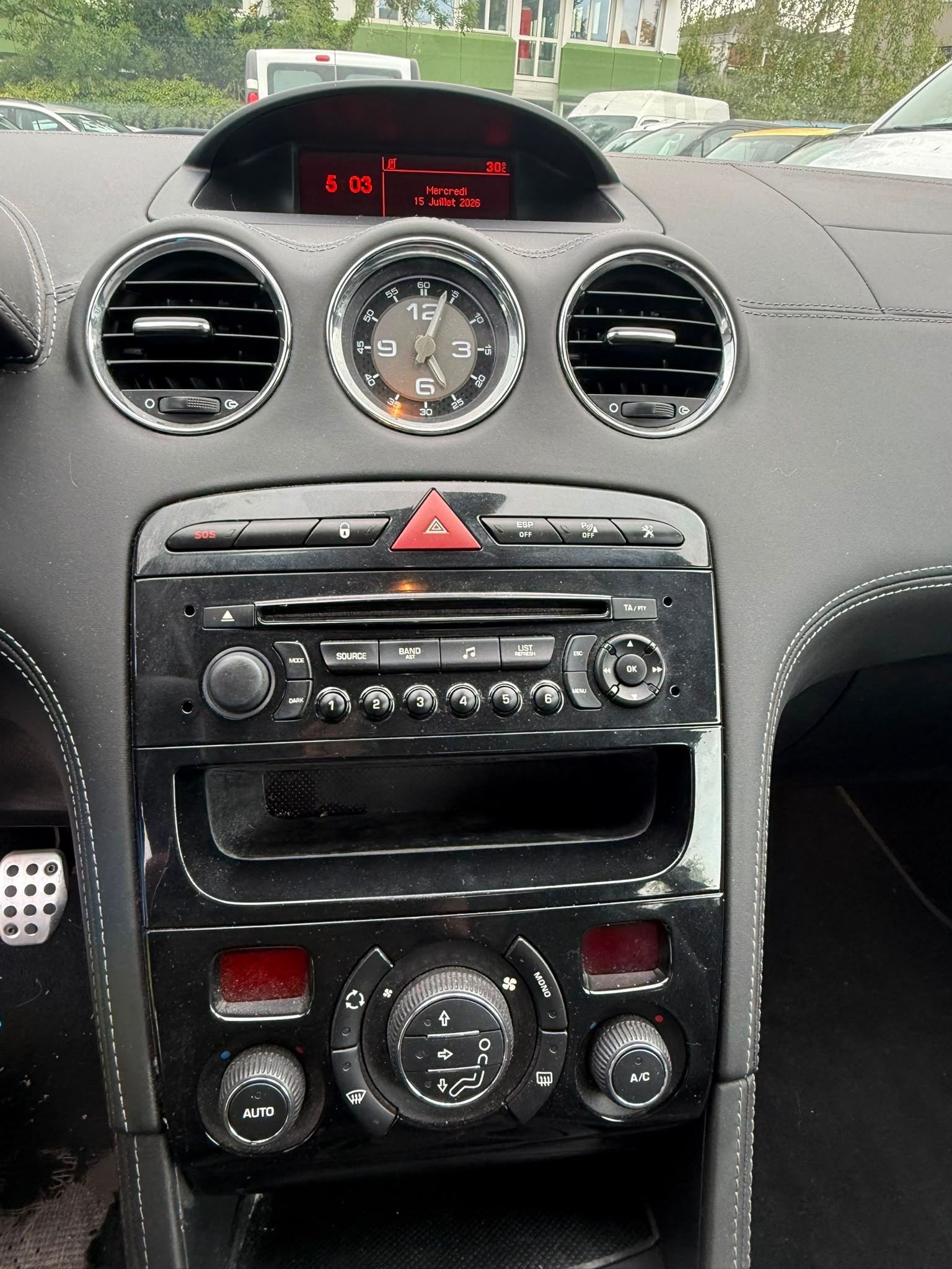 PEUGEOT RCZ 1.6 Turbo-image-10
