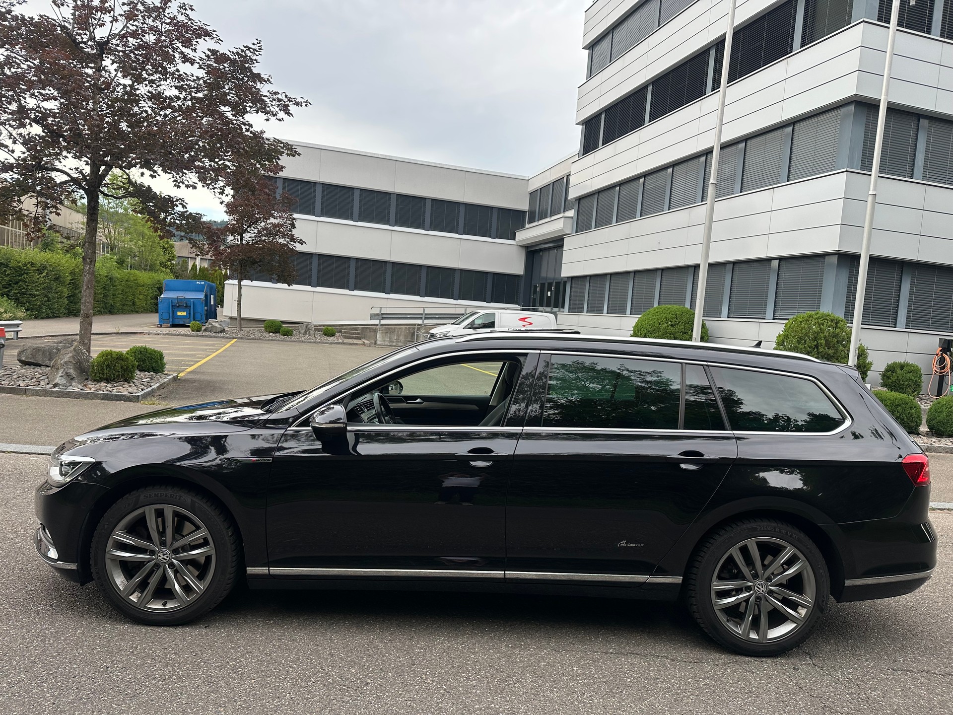 VW Passat Variant 2.0 TSI BMT Highline 4Motion DSG-image-7