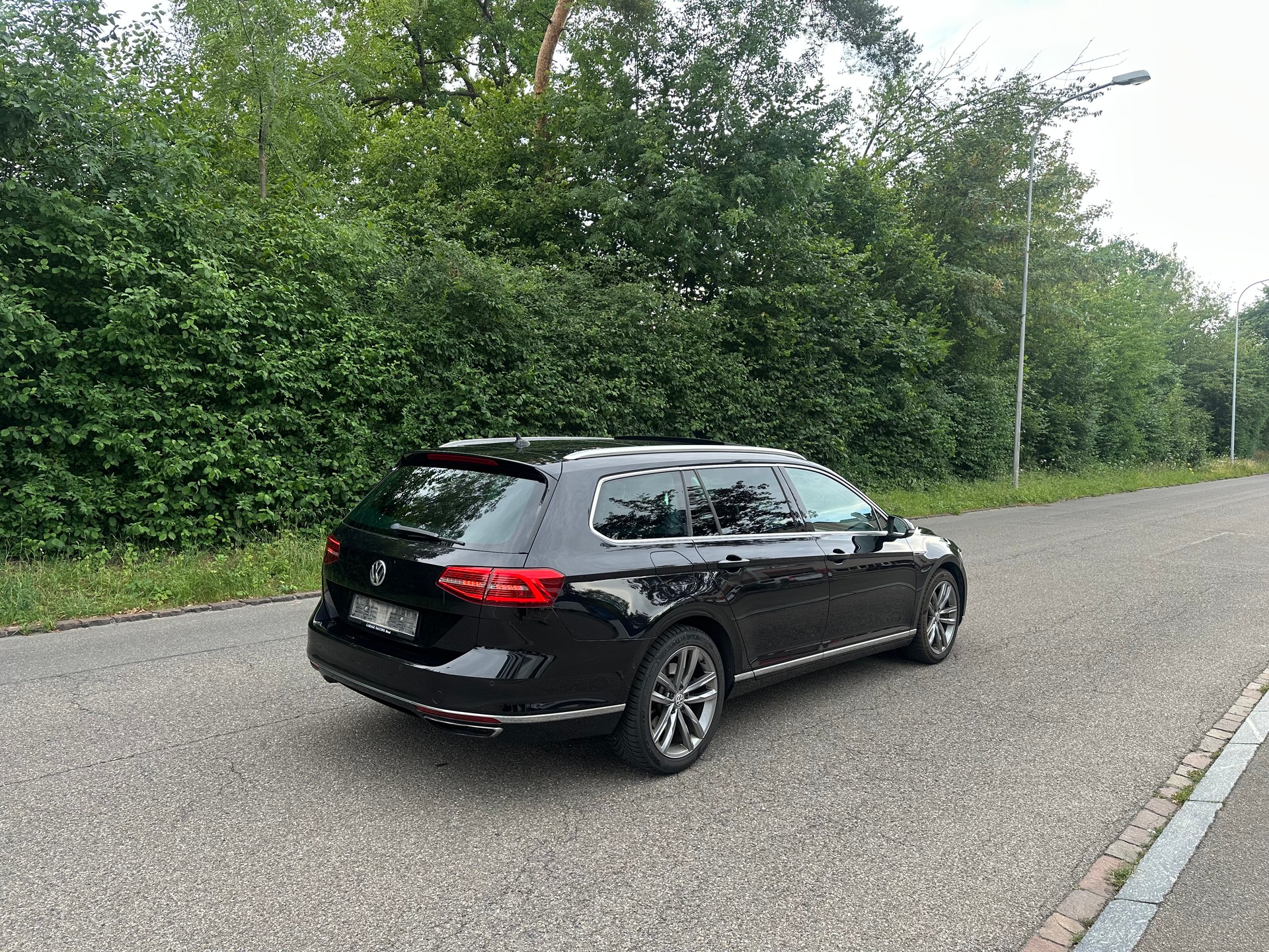 VW Passat Variant 2.0 TSI BMT Highline 4Motion DSG-image-3