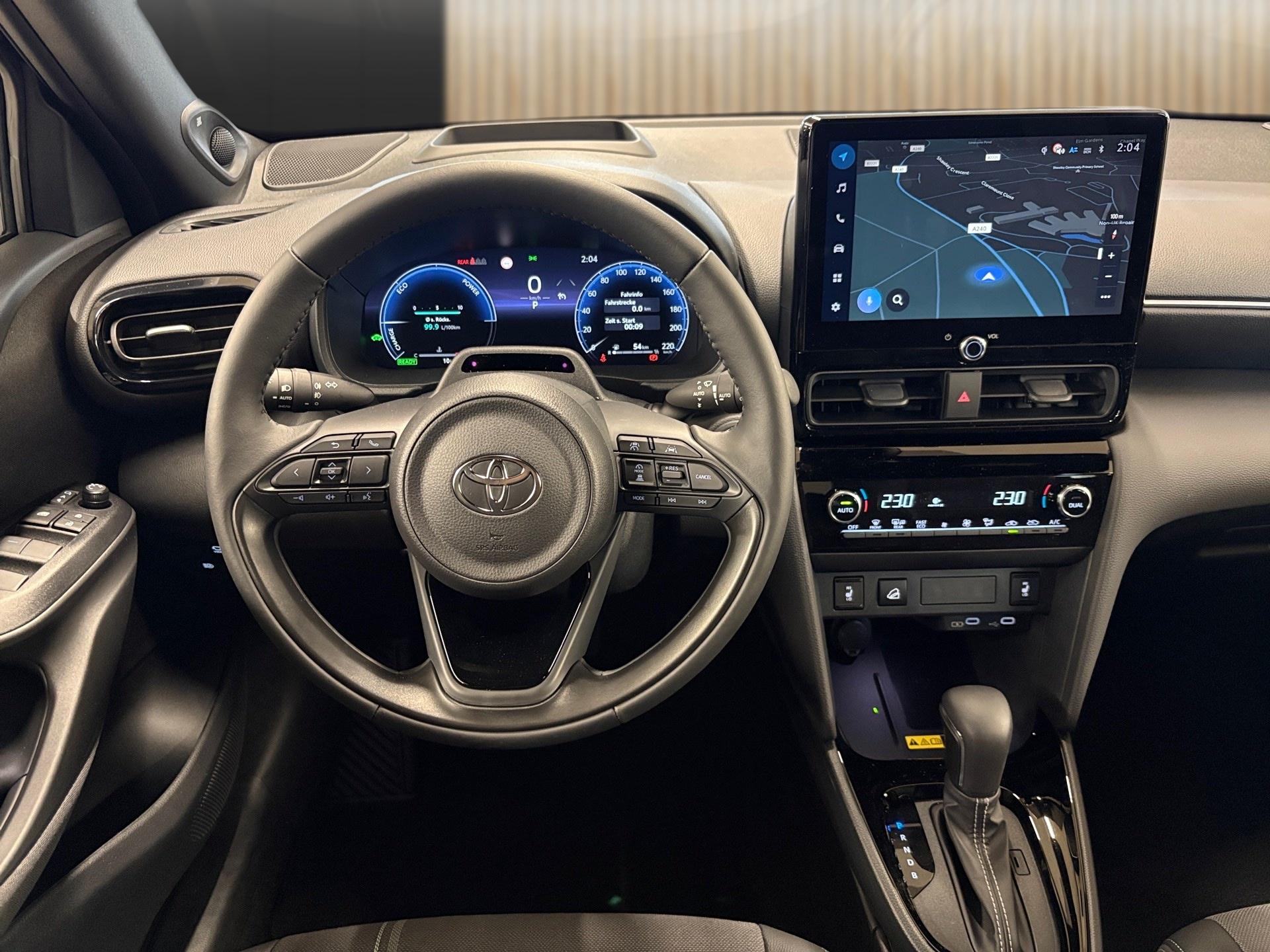 TOYOTA Yaris Cross 1.5 VVT-i HSD Premium AWD-i-image-11