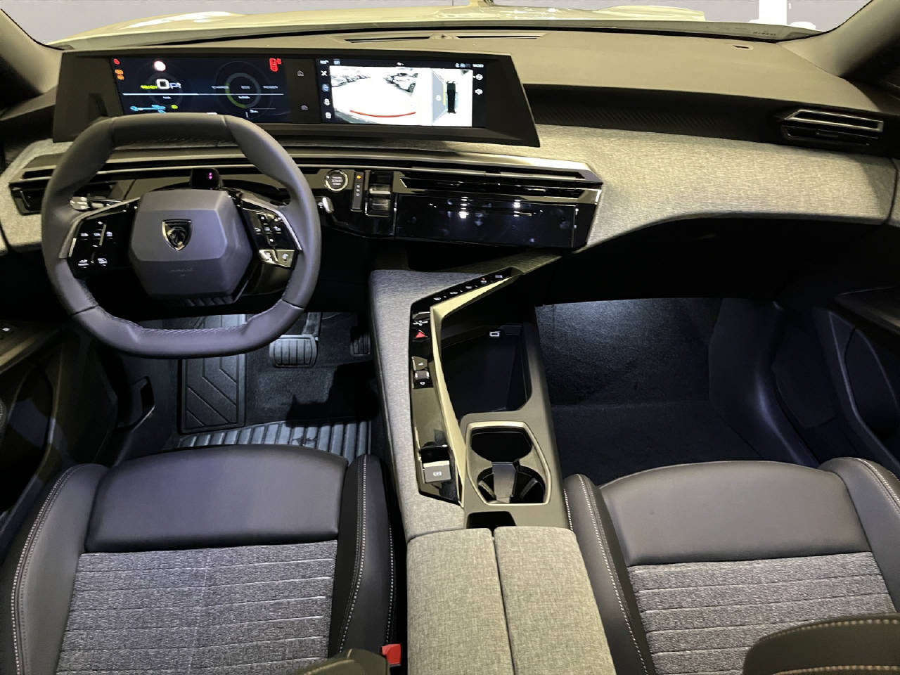 PEUGEOT 5008 long range e-Allure-image-7