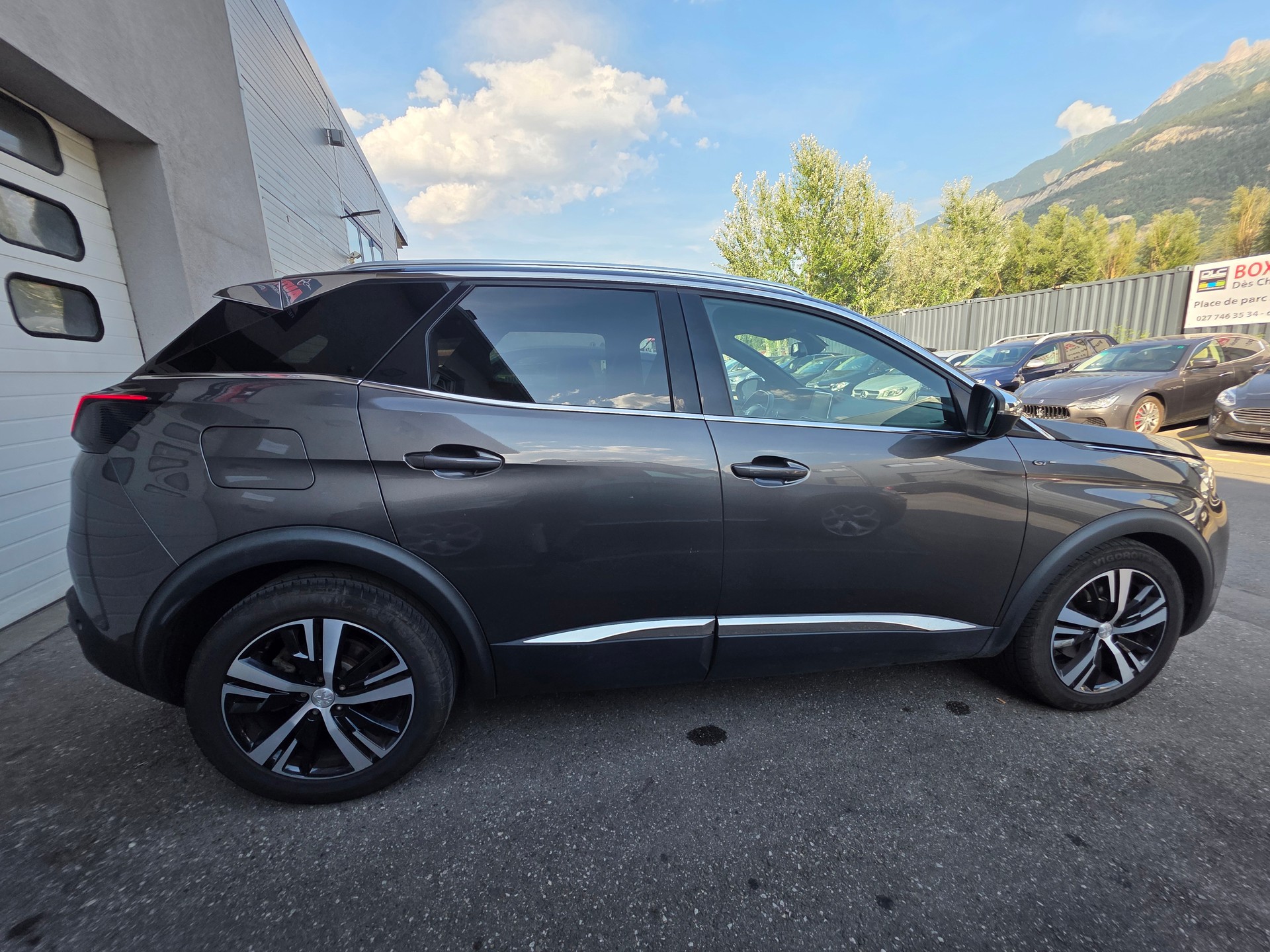 PEUGEOT 3008 2.0 BlueHDi GT EAT-image-3