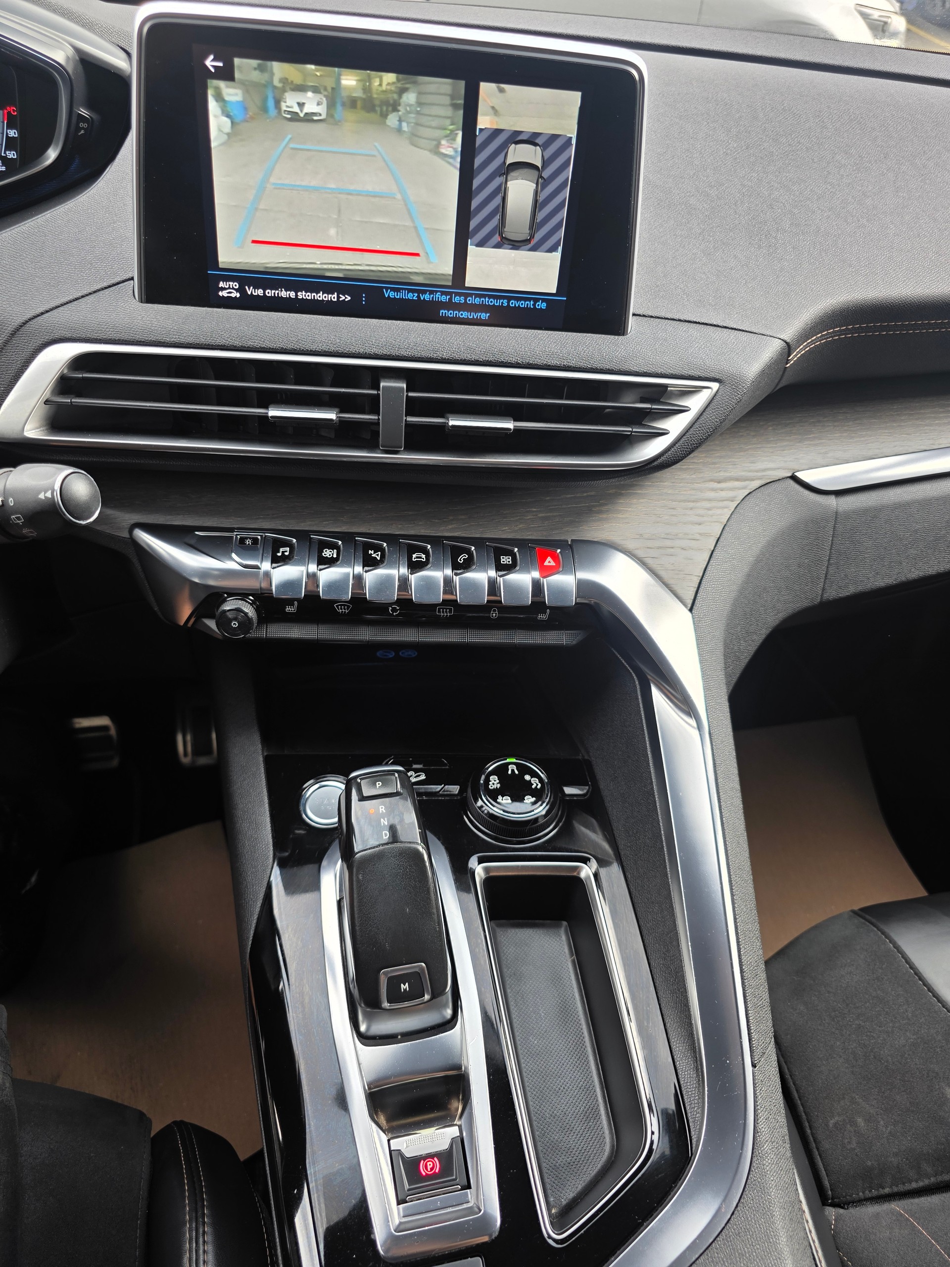PEUGEOT 3008 2.0 BlueHDi GT EAT-image-8