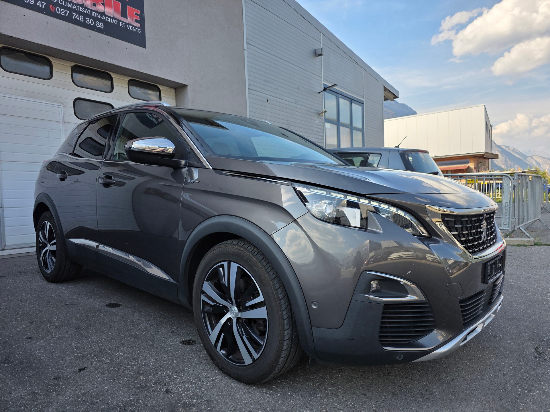 PEUGEOT 3008 2.0 BlueHDi GT EAT-image-4