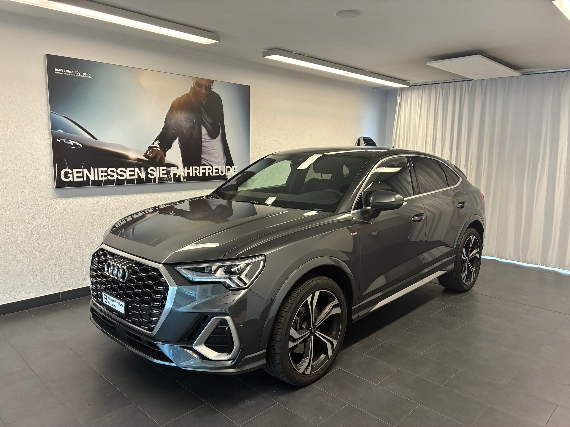 AUDI Q3 Sportback 2.0 40 TDI S line quattro S-Tronic-image-0