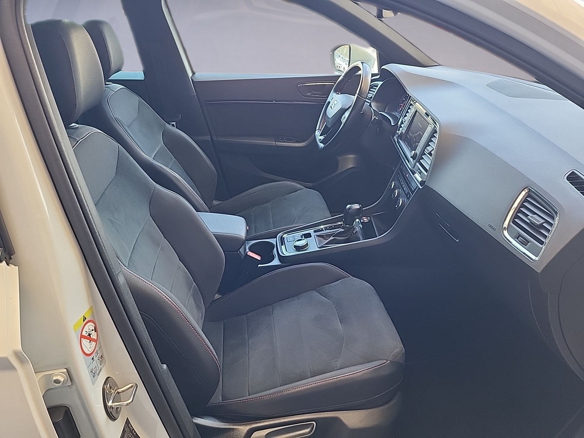 SEAT Ateca 2.0 TSI FR 4Drive DSG-image-12