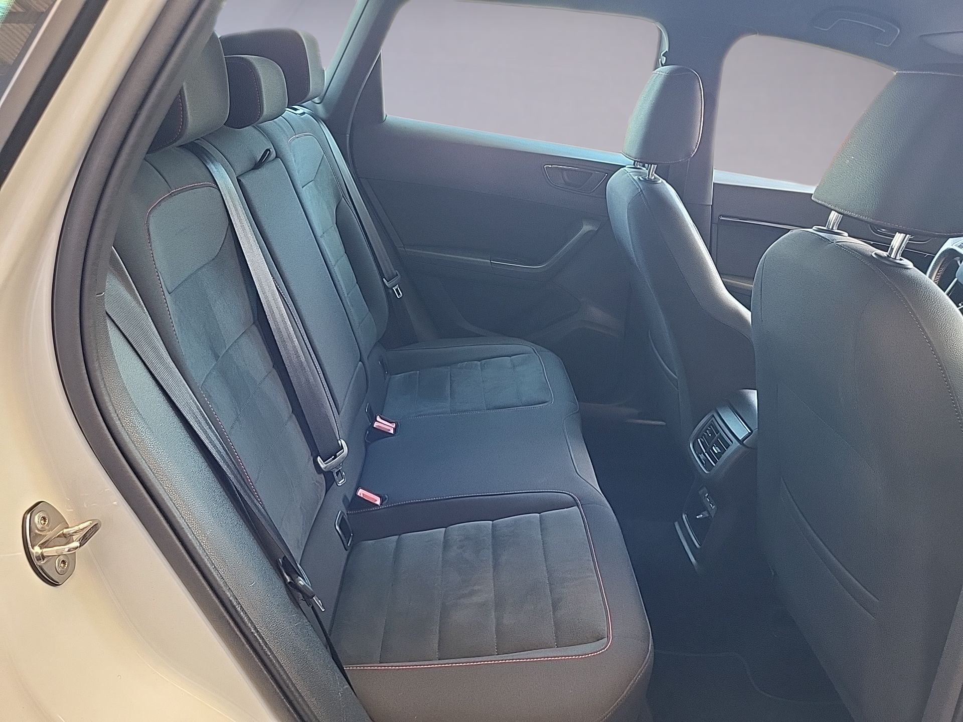 SEAT Ateca 2.0 TSI FR 4Drive DSG-image-10