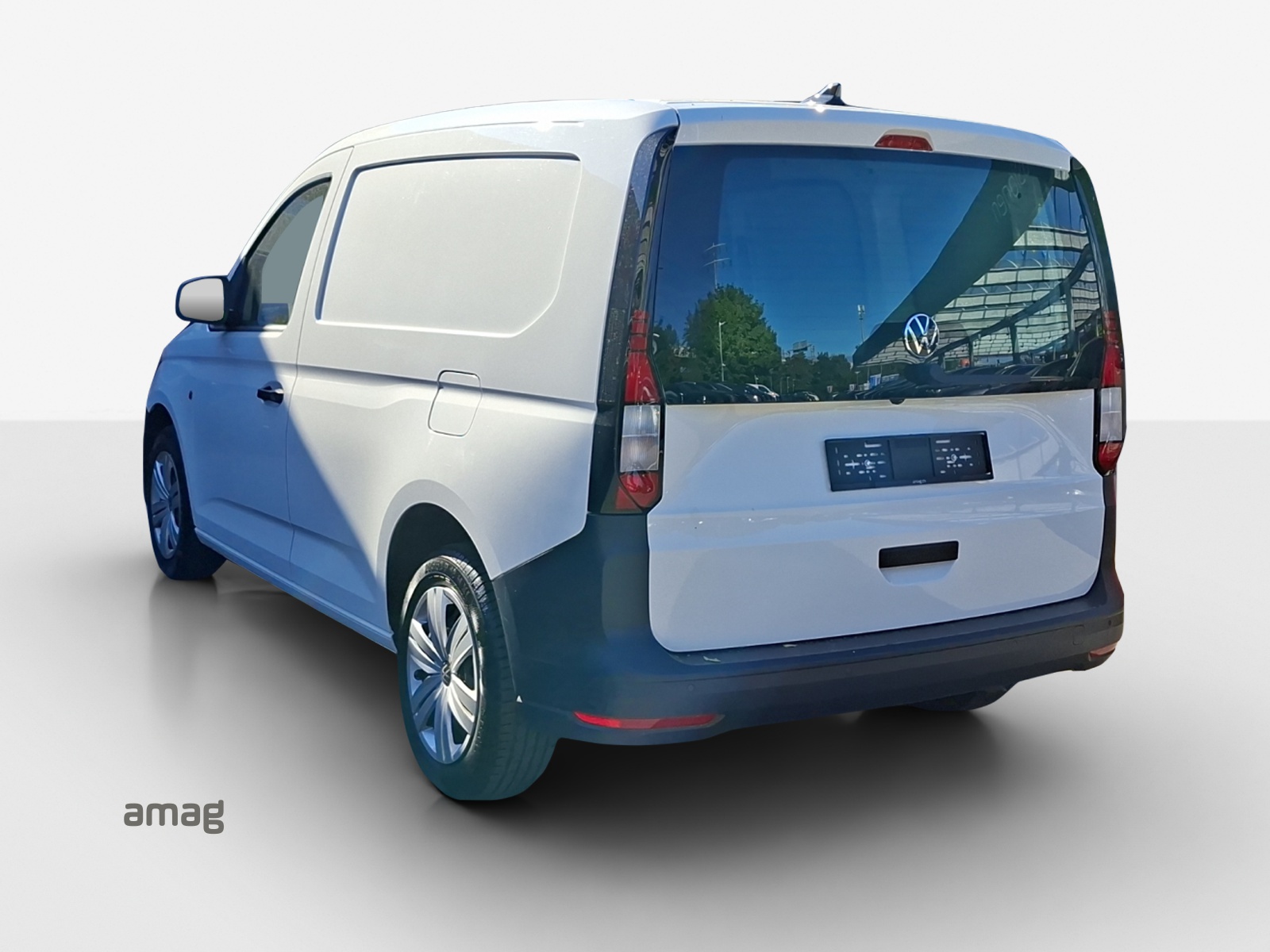 VW Caddy Cargo 2.0TDI 4Motion-image-2