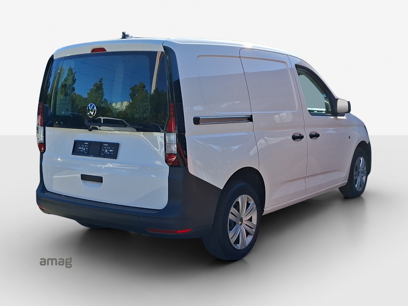 VW Caddy Cargo 2.0TDI 4Motion-image-4