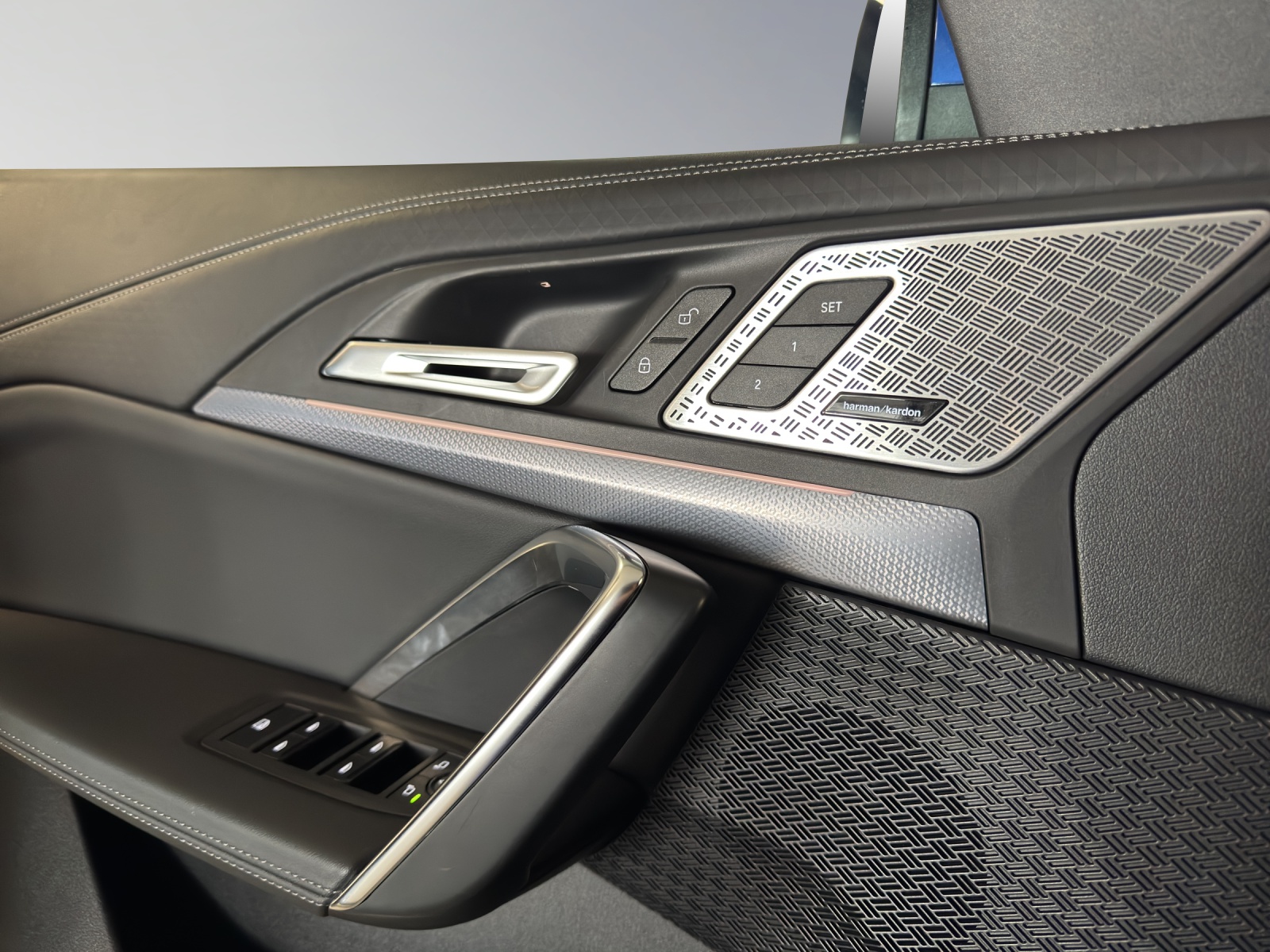 BMW X2 20d xDrive paddles-image-7