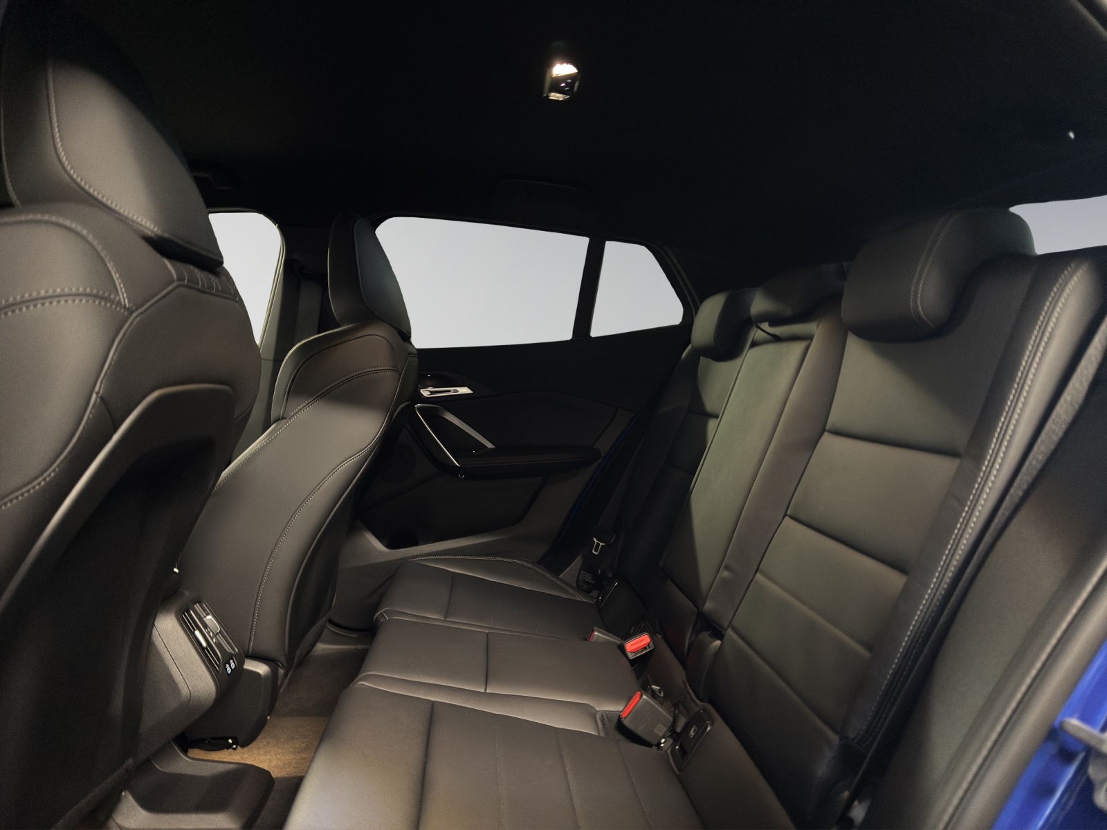 BMW X2 20d xDrive paddles-image-8