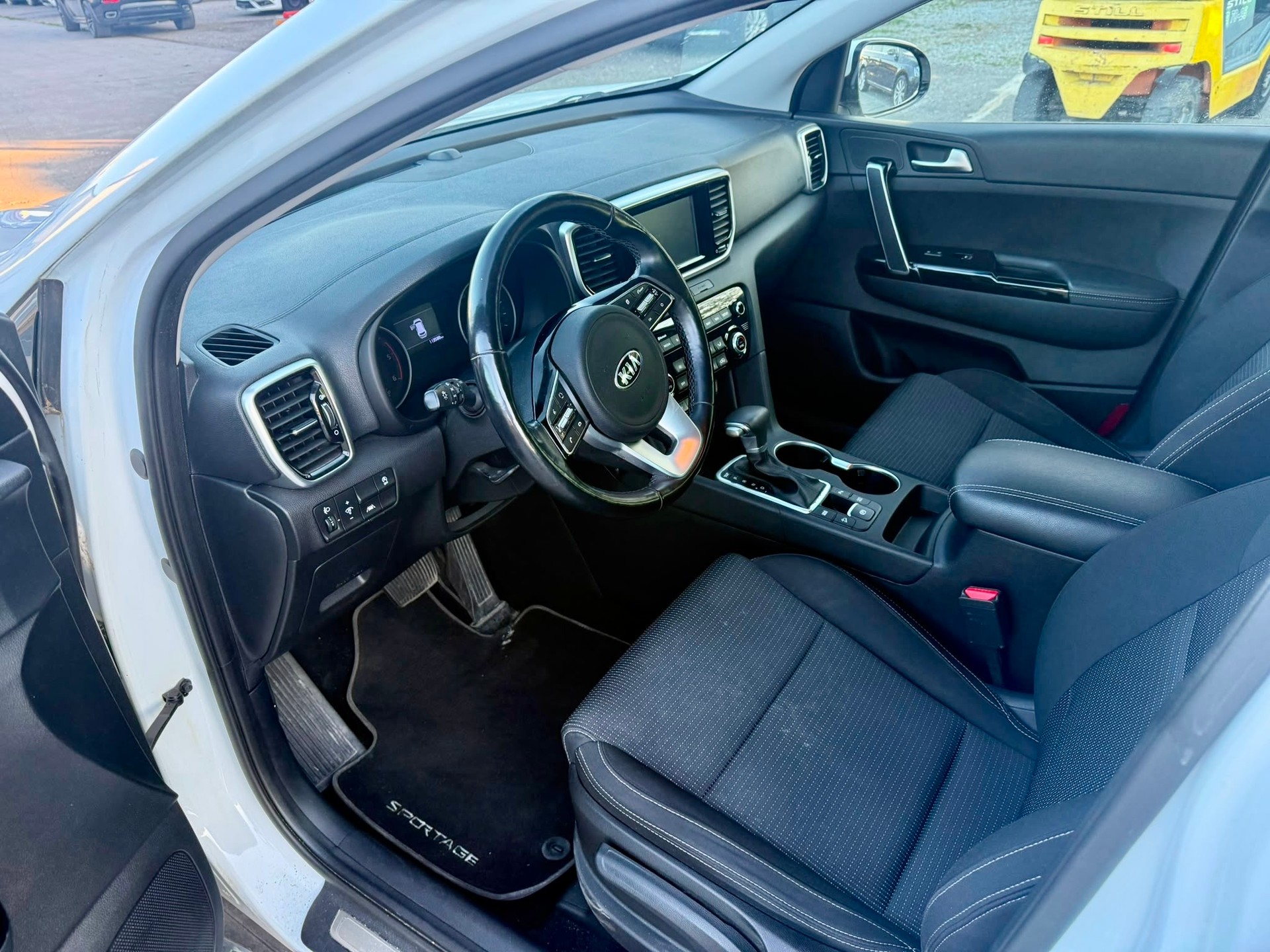 KIA 1.6 T-GDi Trend 2WD-image-10