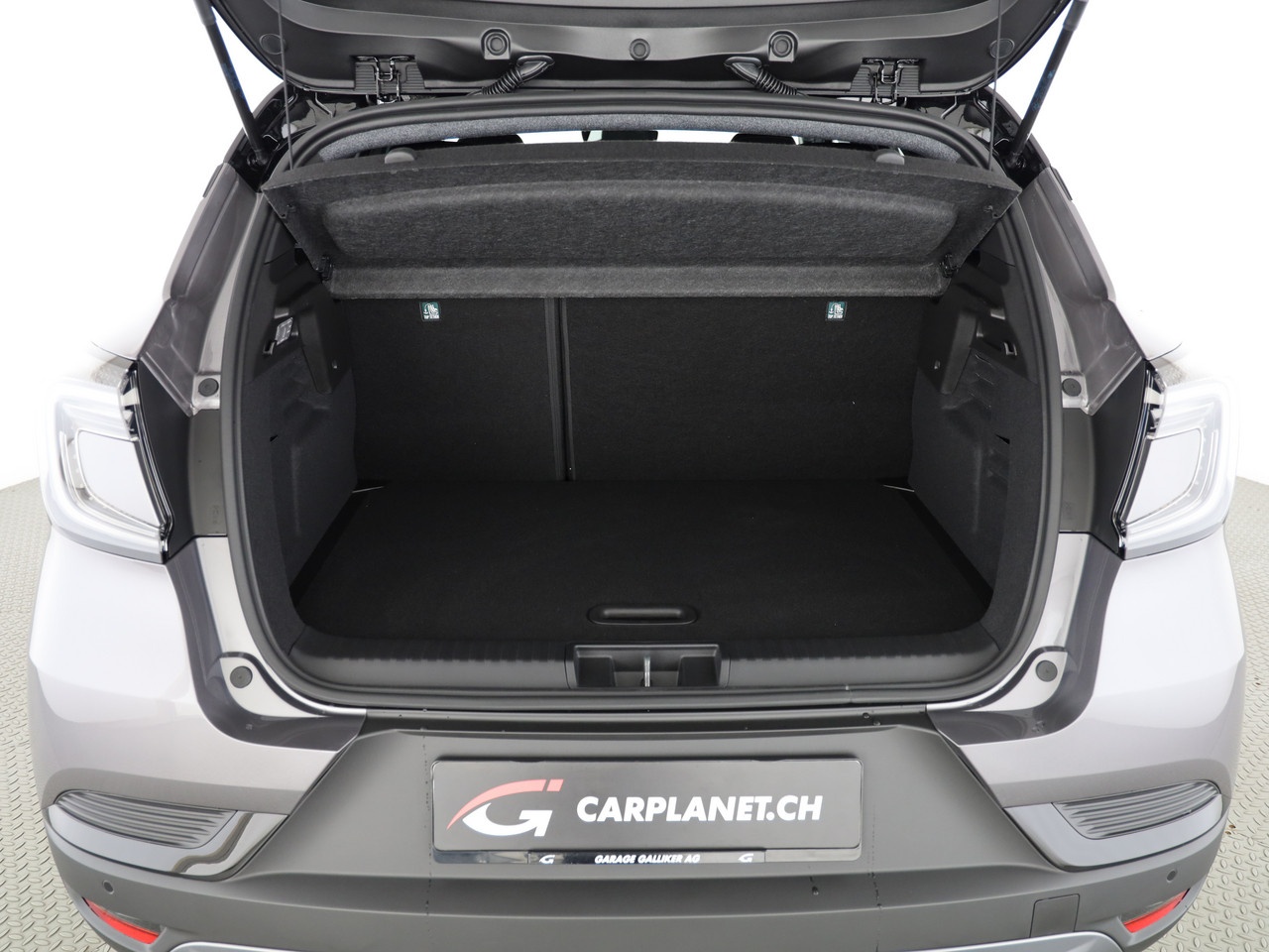 RENAULT Captur 1.8 E-Tech esprit Alpine-image-8