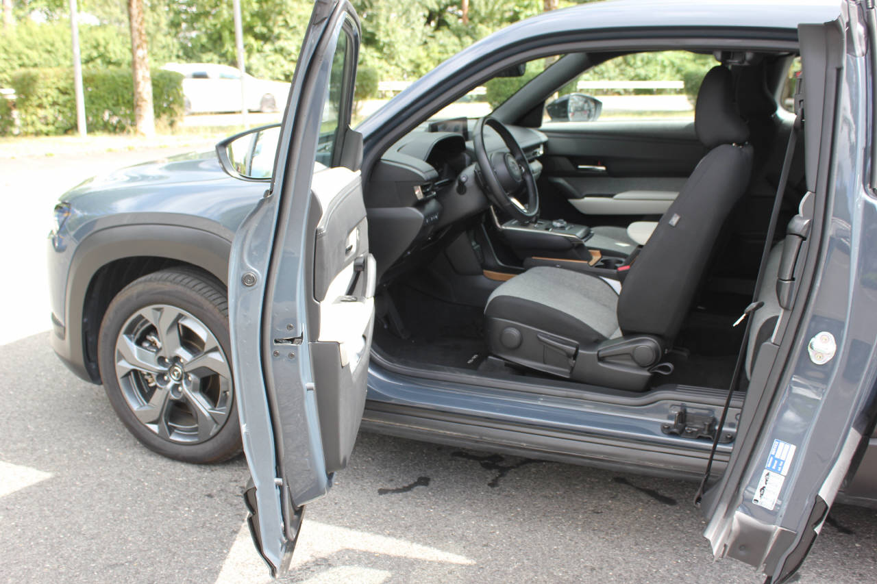 MAZDA MX-30 e-Skyactiv R-EV Exclusive-Line-image-5