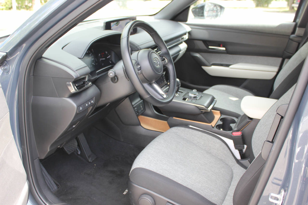 MAZDA MX-30 e-Skyactiv R-EV Exclusive-Line-image-4