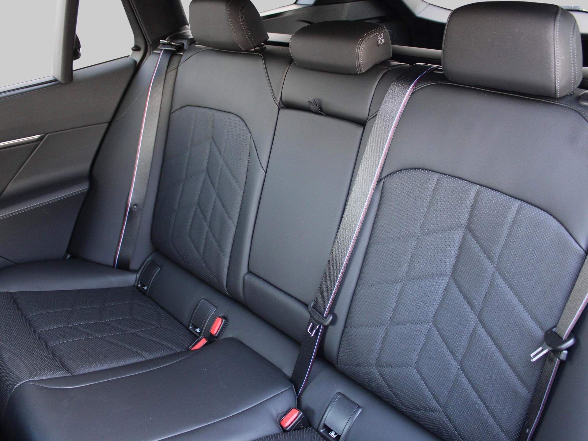 BMW 540d xDrive Tour M Sport Pro-image-21