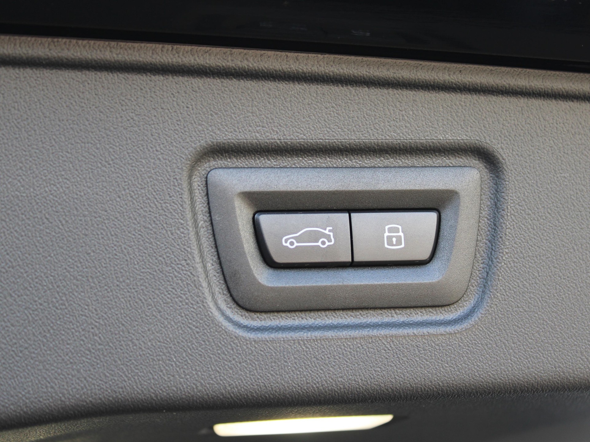 BMW 540d xDrive Tour M Sport Pro-image-18