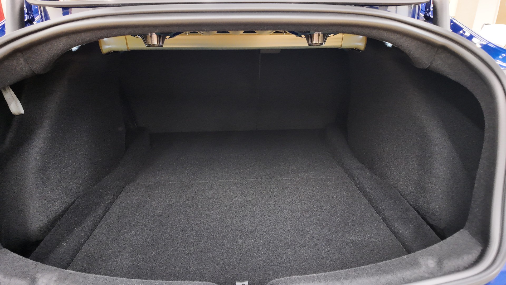 TESLA Model 3 Dual Motor Performance AWD-image-17