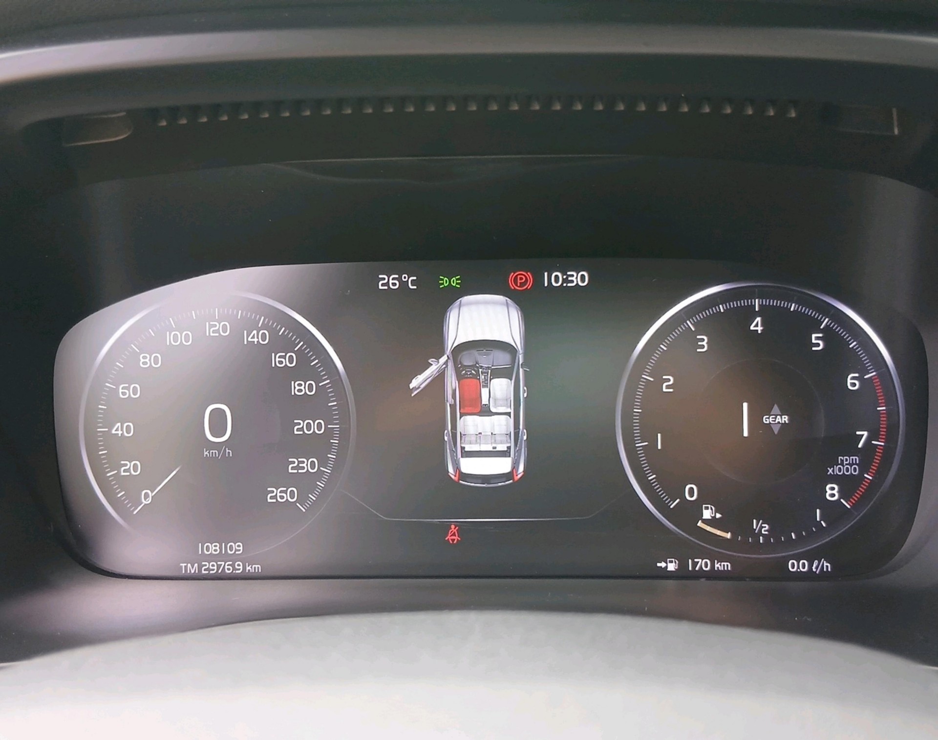 VOLVO XC40 1.5 T3 Momentum-image-14