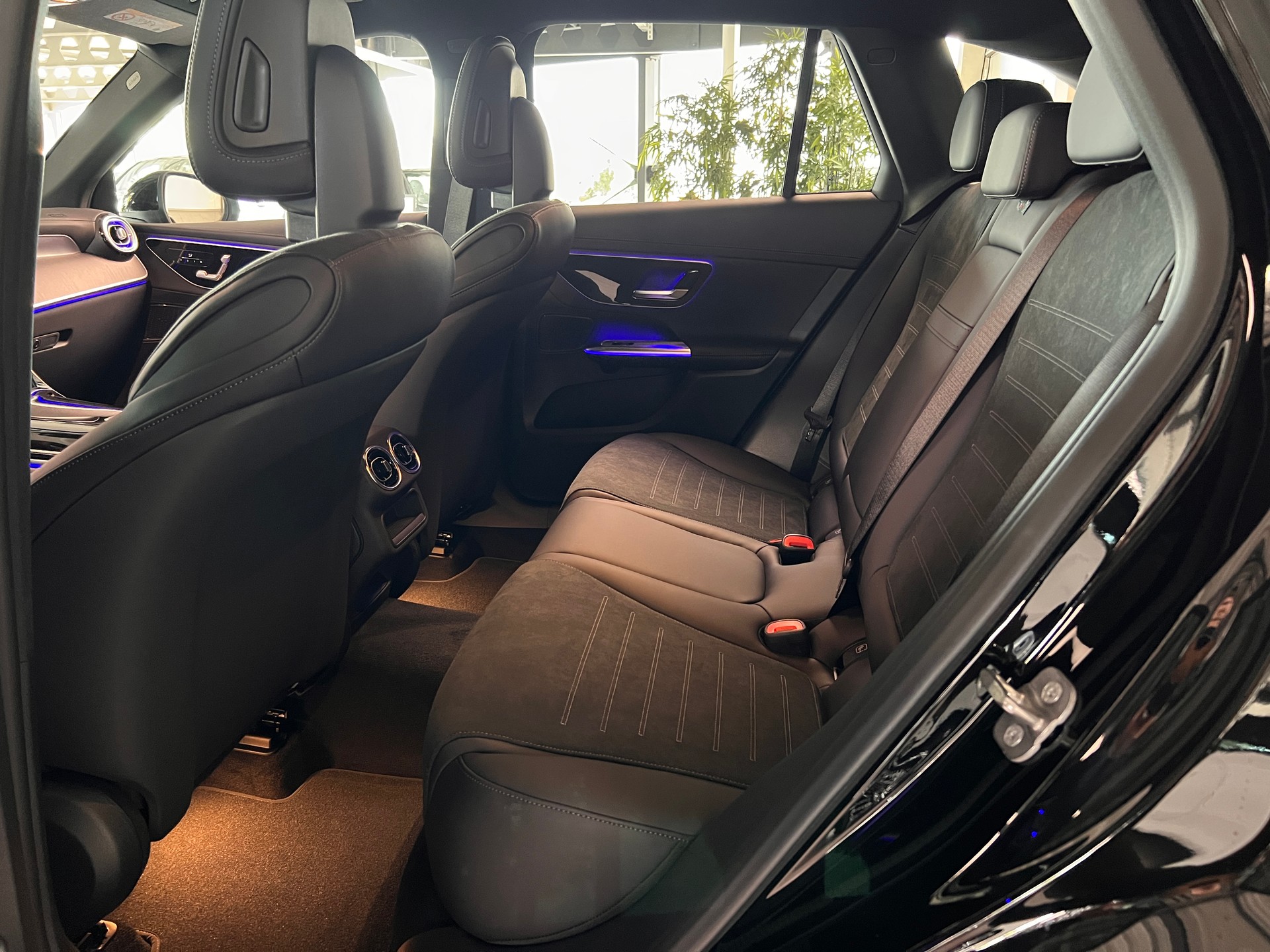 MERCEDES-BENZ GLC 300 e 4Matic EQ Star 9G-Tronic-image-8
