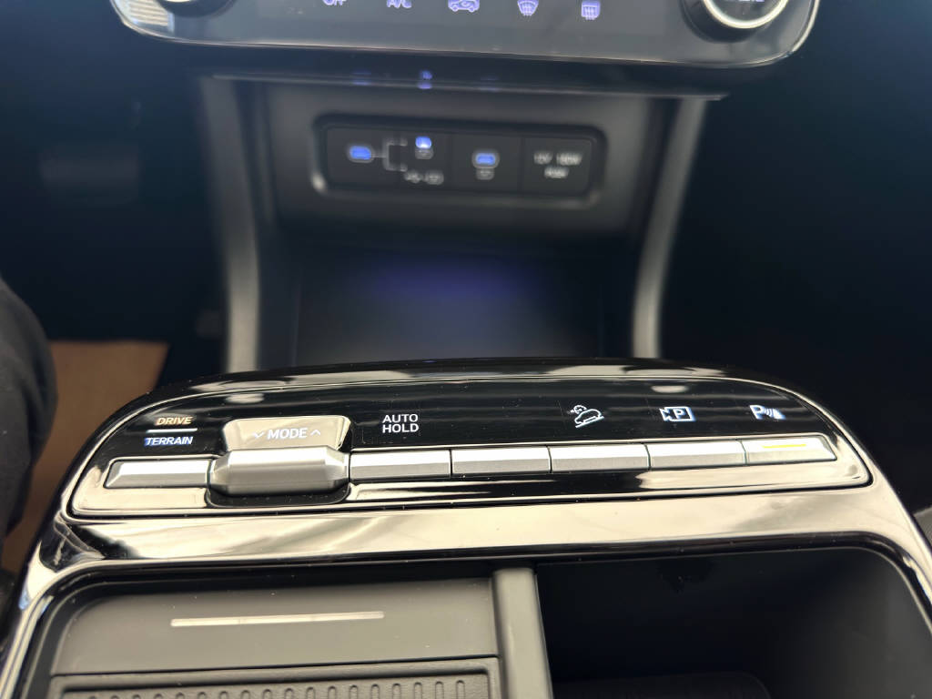 HYUNDAI TUCSON 1.6 T-GDi Hybrid Amplia 4WD-image-15