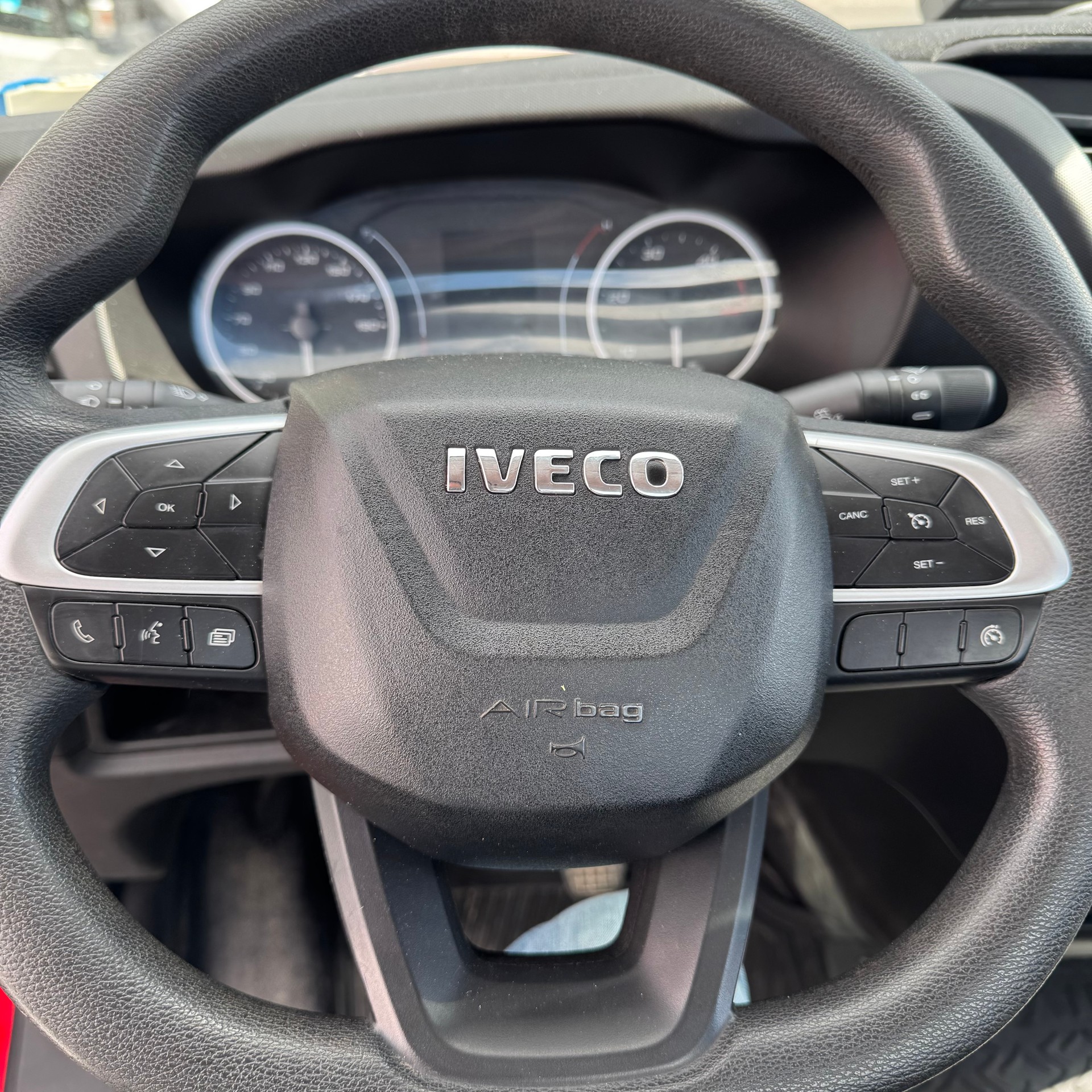 IVECO 70 C18-image-8