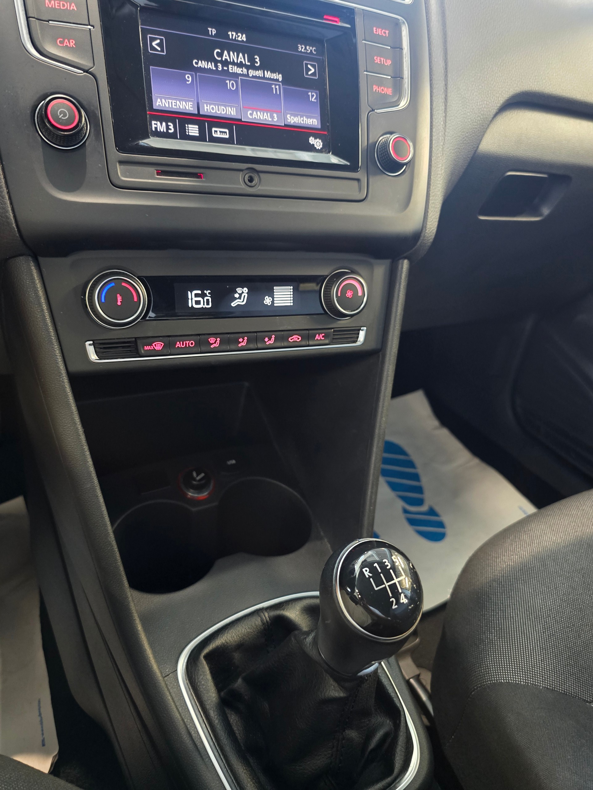 VW Polo 1.2 TSI BMT Comfortline-image-17