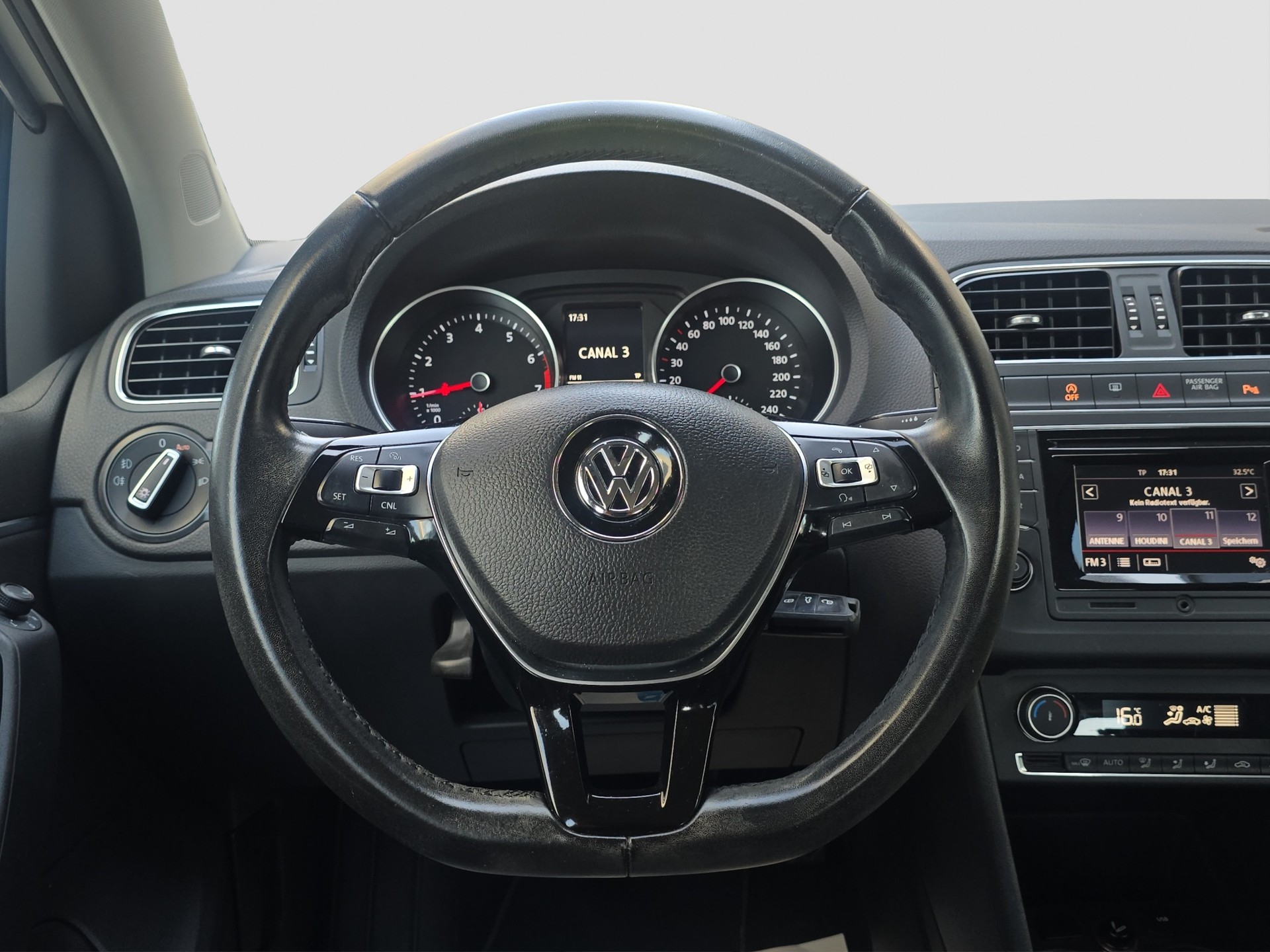 VW Polo 1.2 TSI BMT Comfortline-image-12