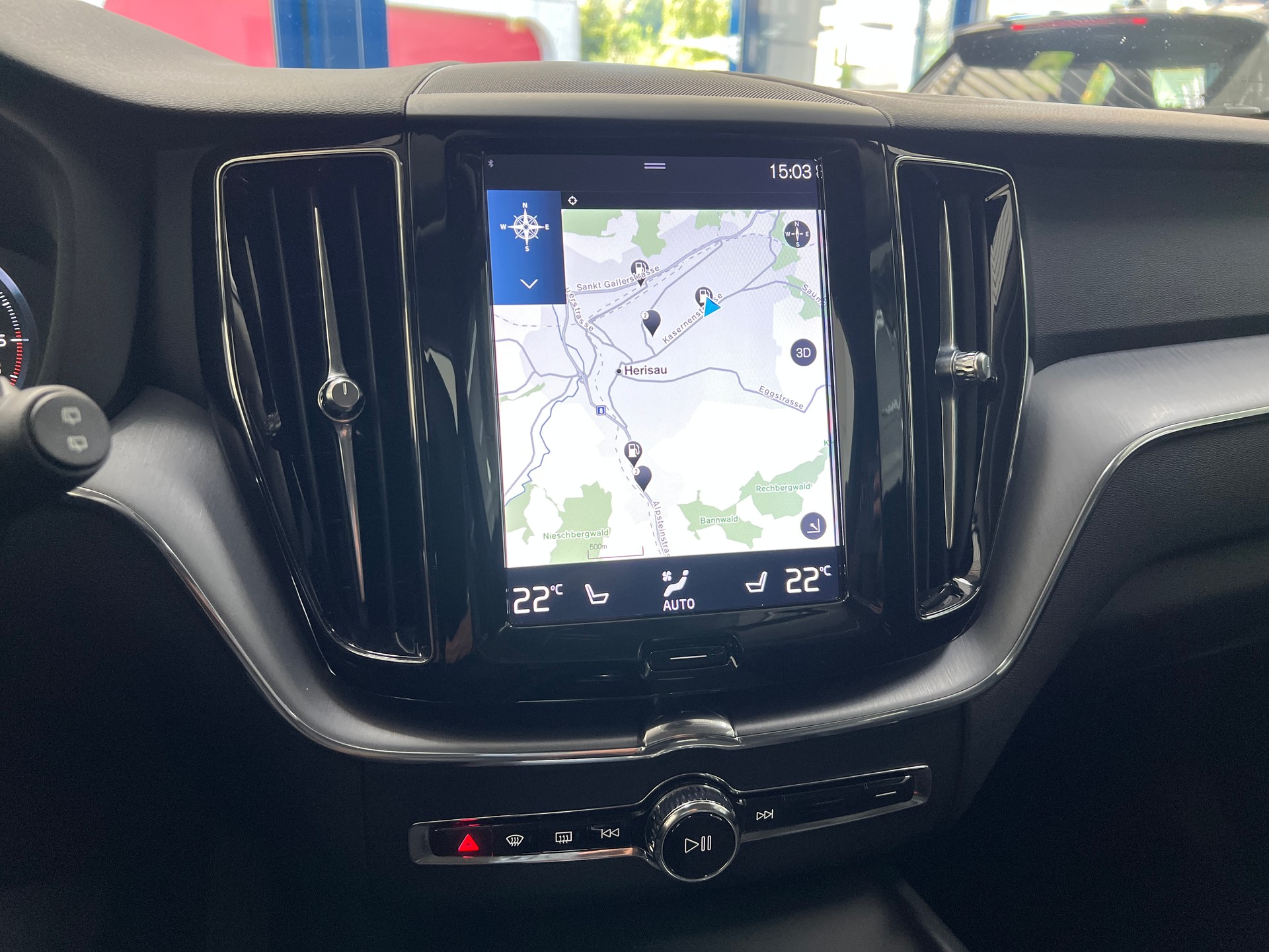 VOLVO XC60 B4 Diesel Mild Hybrid AWD Momentum Geartronic-image-15