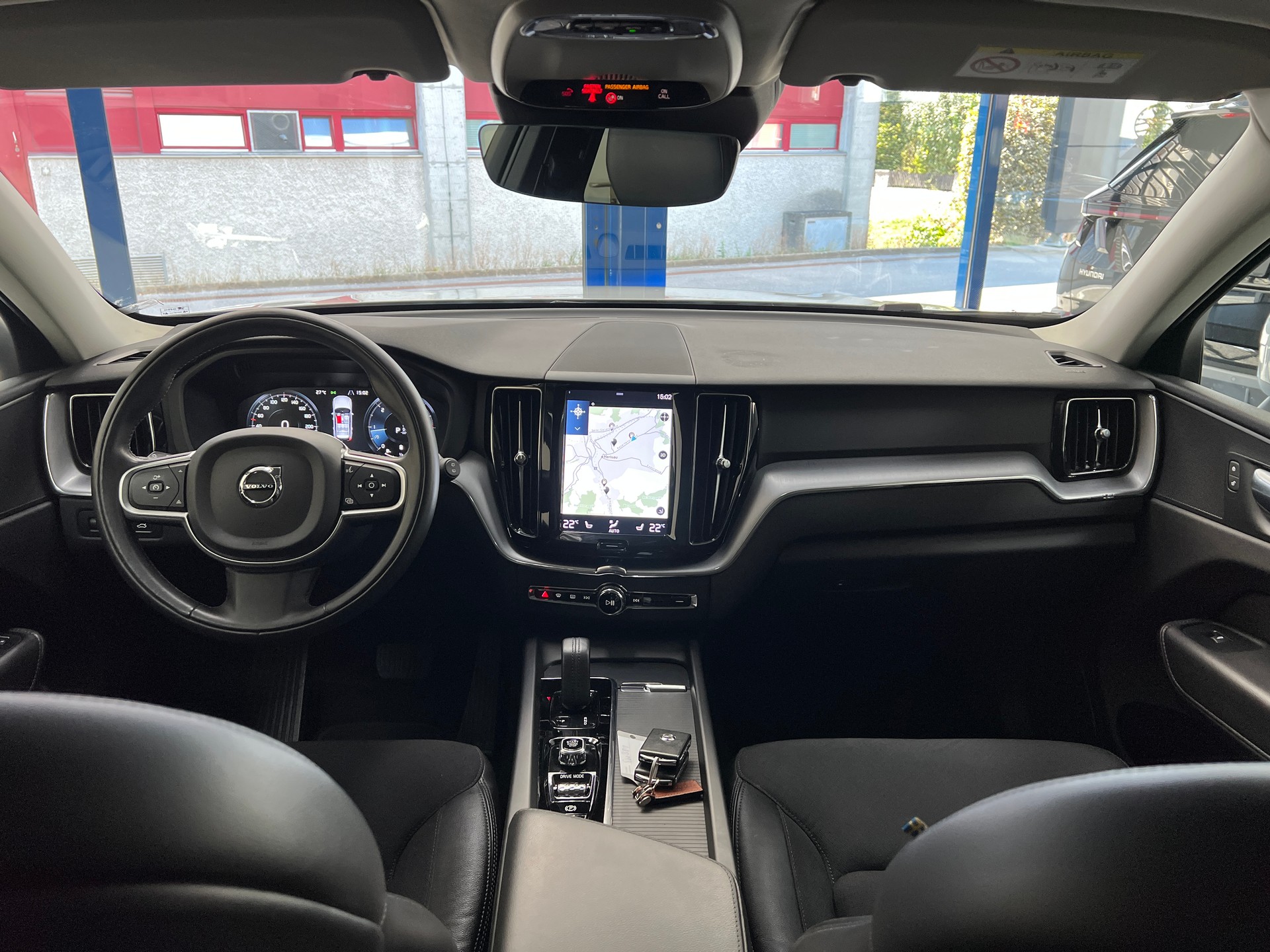 VOLVO XC60 B4 Diesel Mild Hybrid AWD Momentum Geartronic-image-10