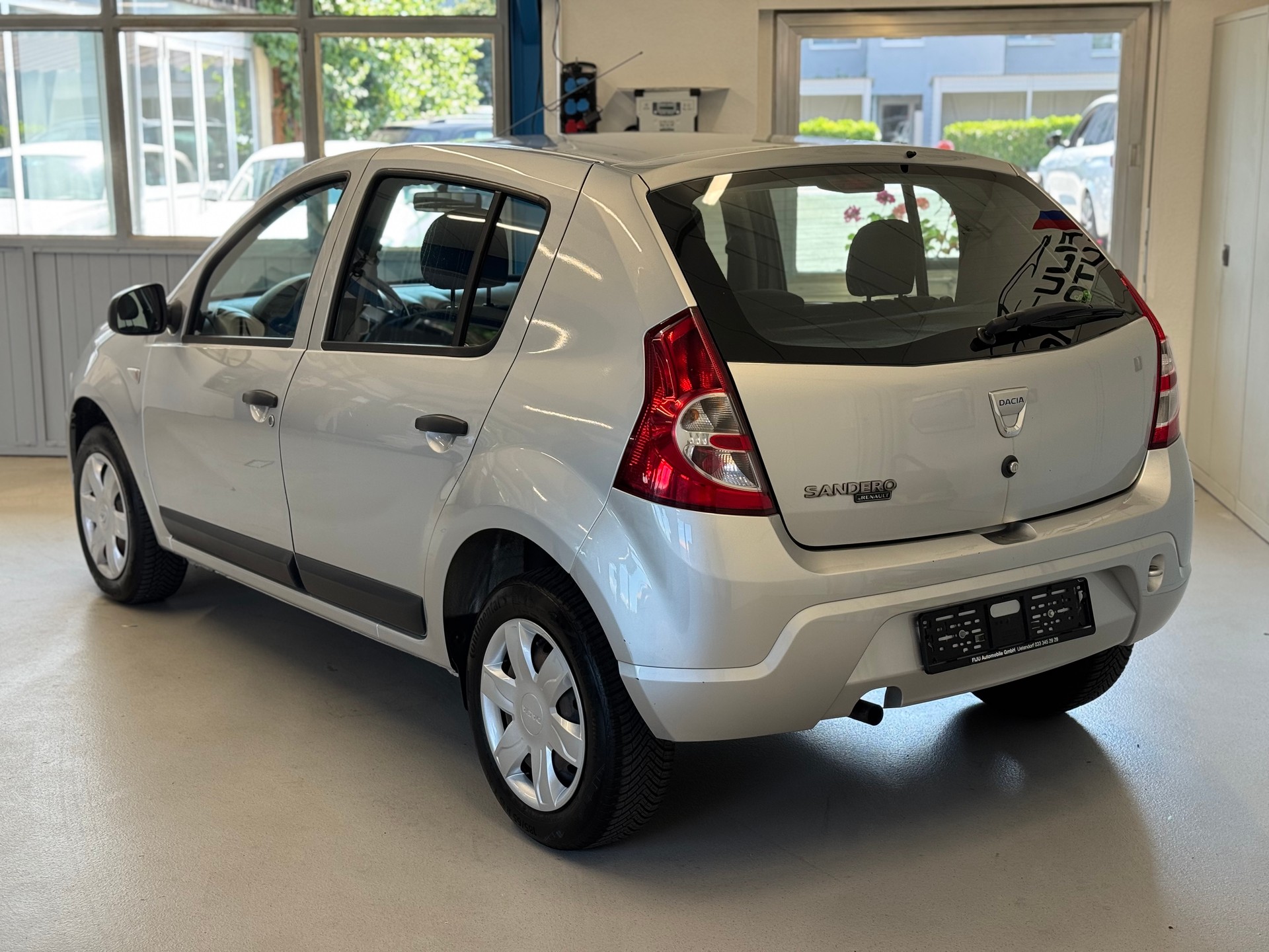 DACIA Sandero 1.2 Ambiance-image-5