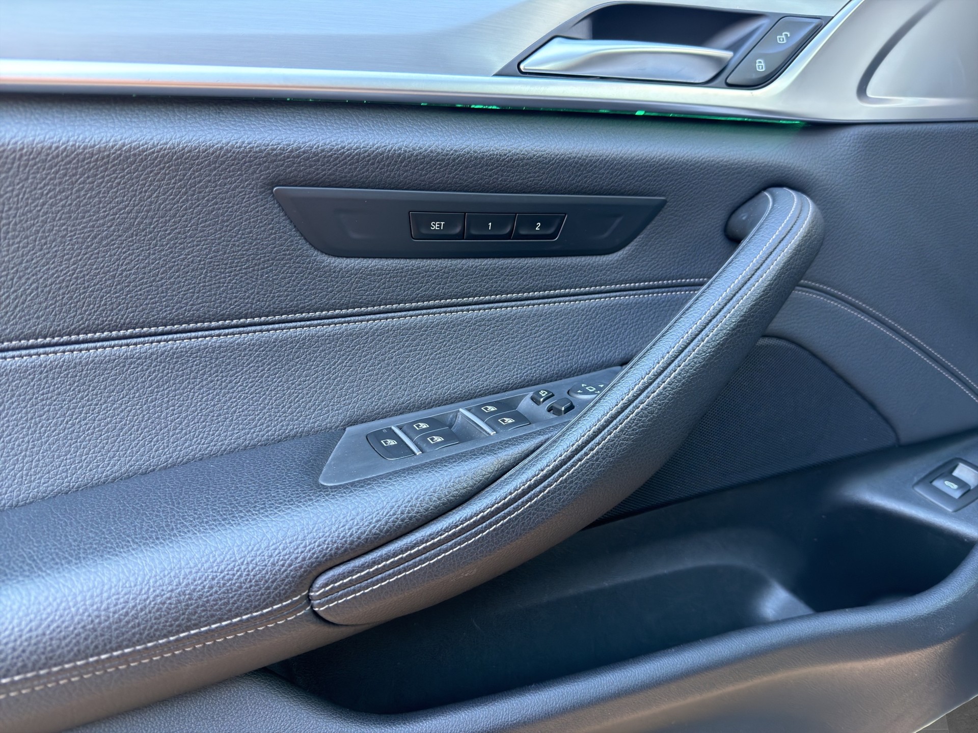 BMW 520d xDrive Touring Sport Line Steptronic-image-14