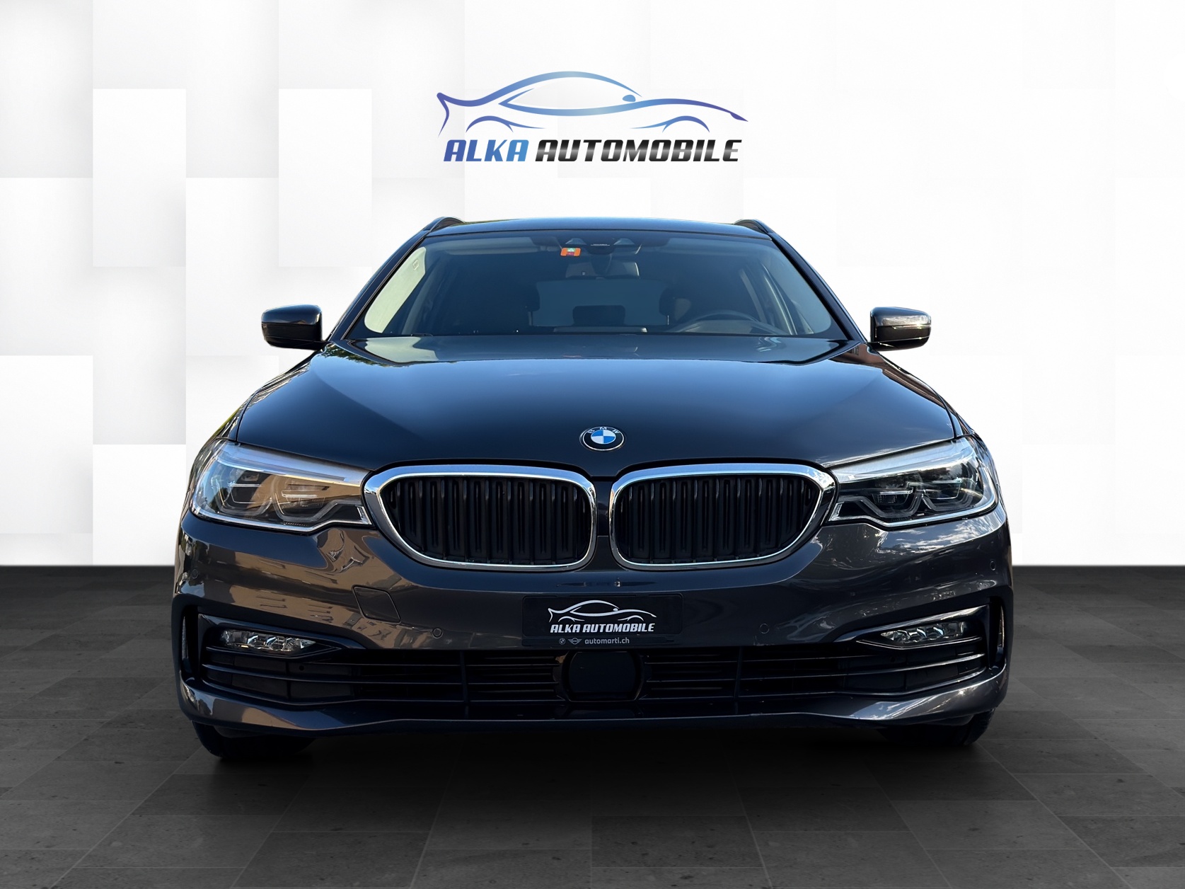 BMW 520d xDrive Touring Sport Line Steptronic-image-1