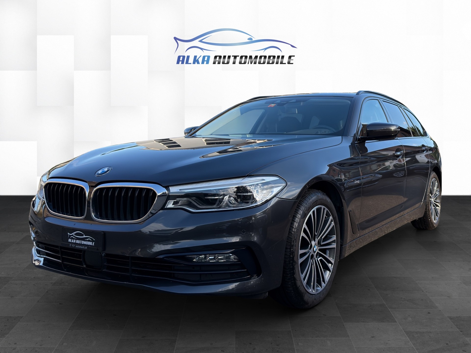 BMW 520d xDrive Touring Sport Line Steptronic-image-2