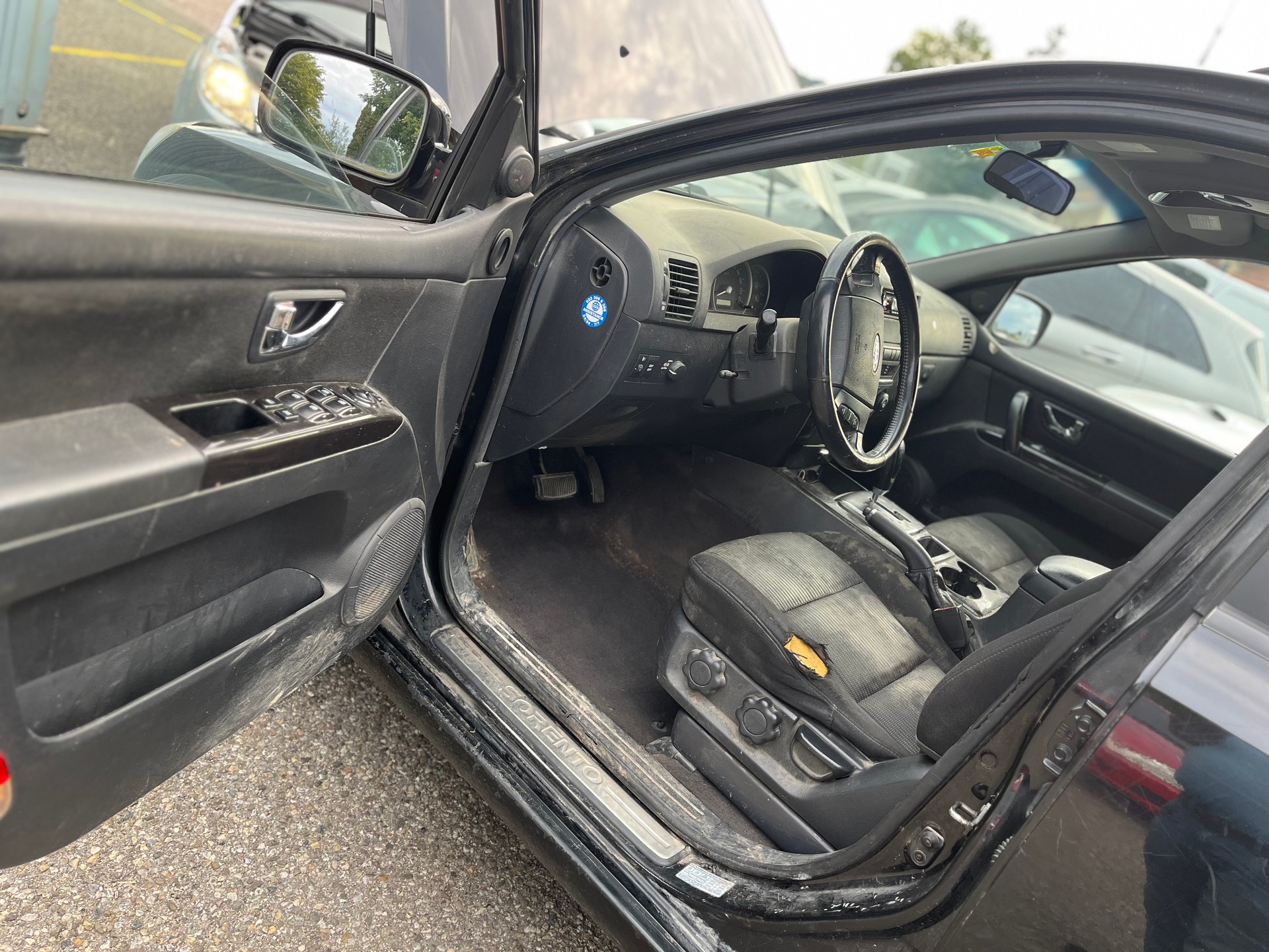 KIA 3500 kg Anhängelast 2,5i Automat Diesel B04-image-13
